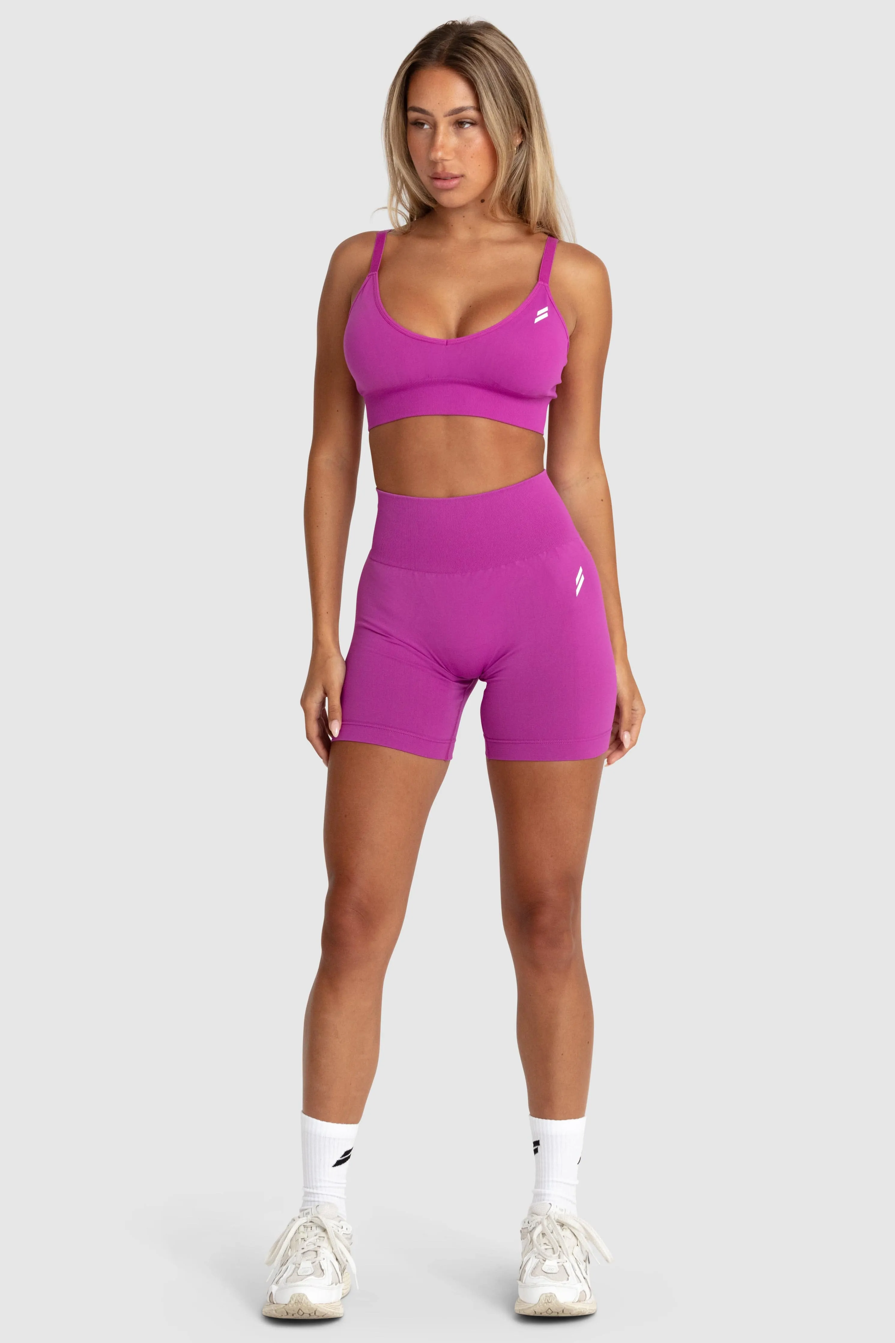 Scrunch 2 Seamless Shorts - Pink Voltage