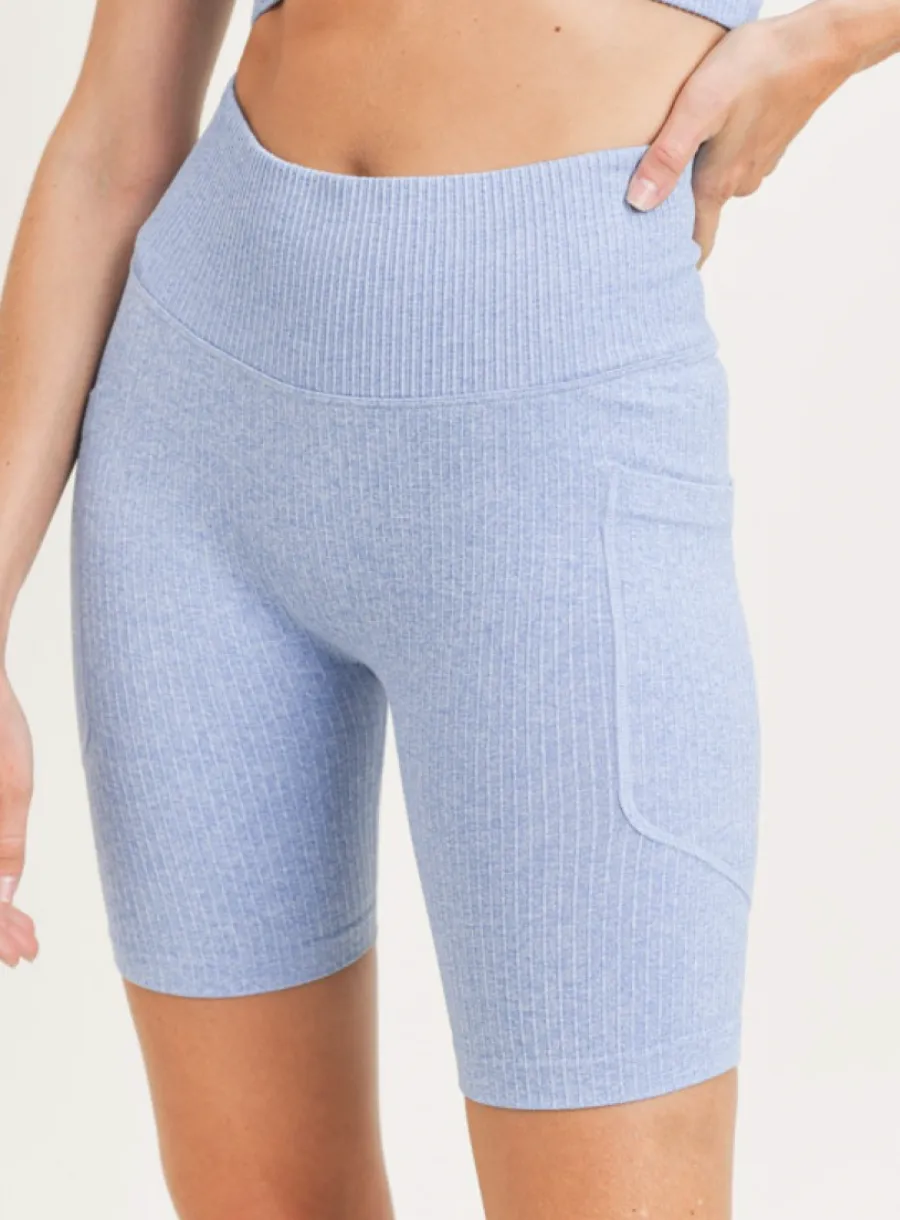 Seamless Hybrid Pocket Ribbed Highwaist Biker Shorts