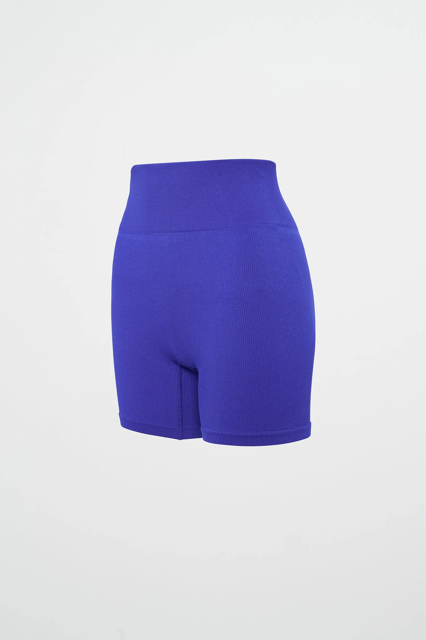 Seamless Mid Length Short 624