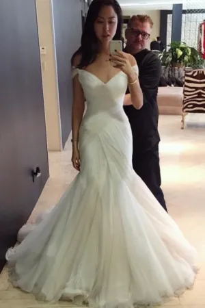 Sexy Trumpet/Mermaid Sweep/Brush Train Off The Shoulder Bridal Gown Wedding Dresses with Ruffles OHD126