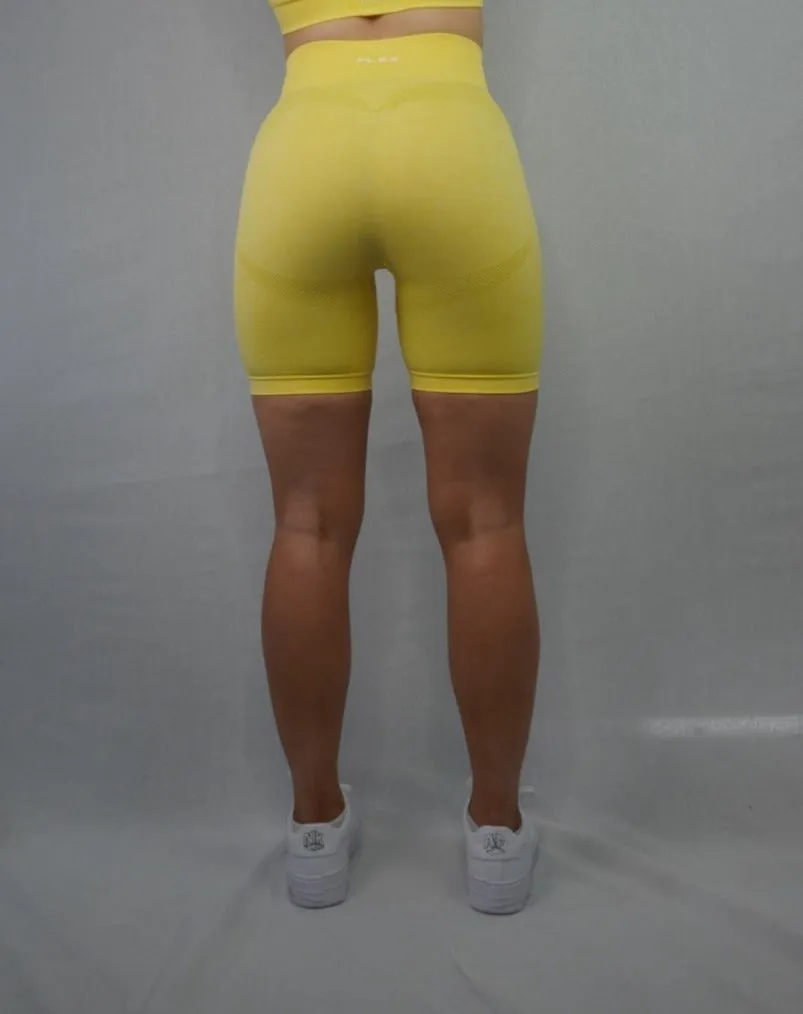 Signature Seamless Shorts