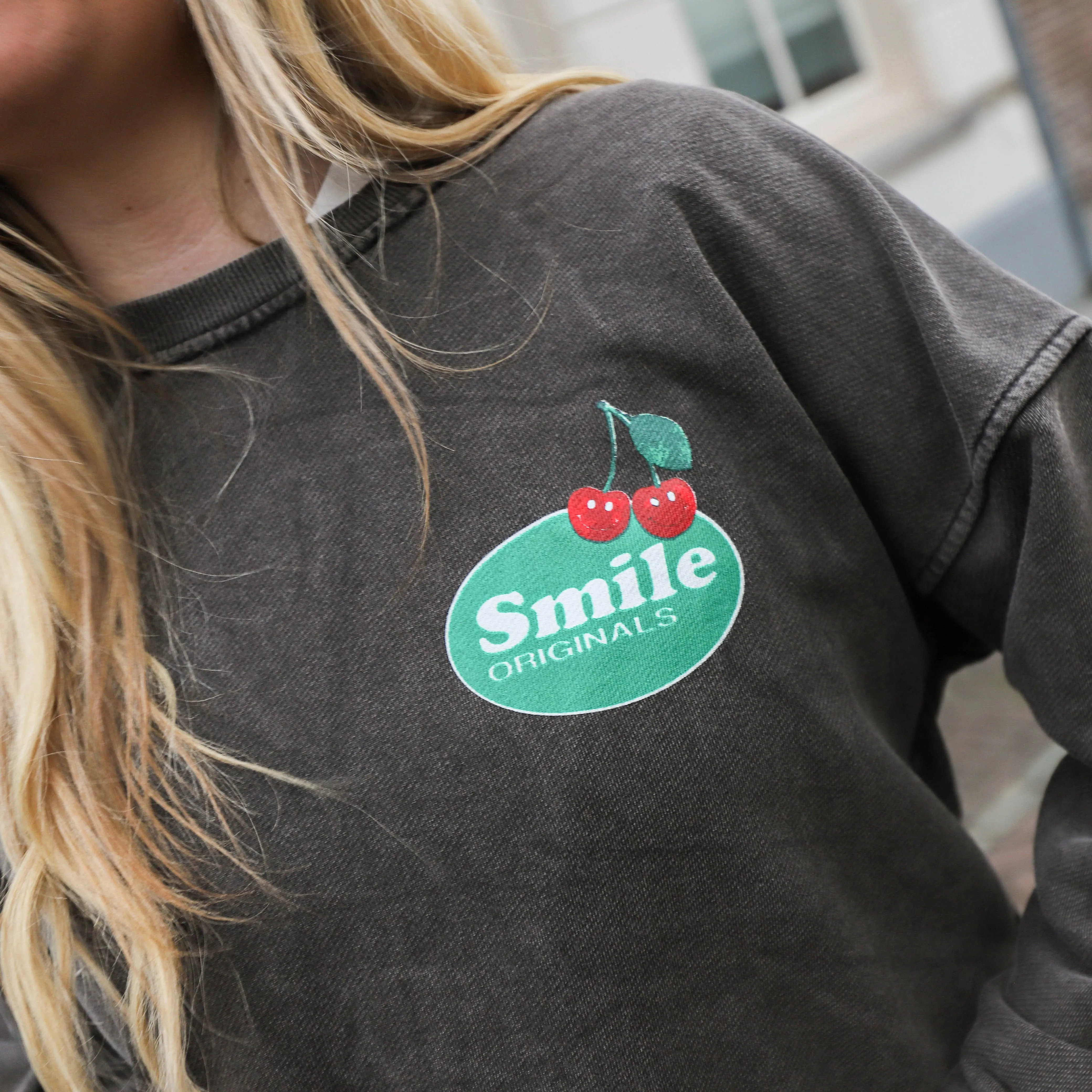 Smile sweater dark grey