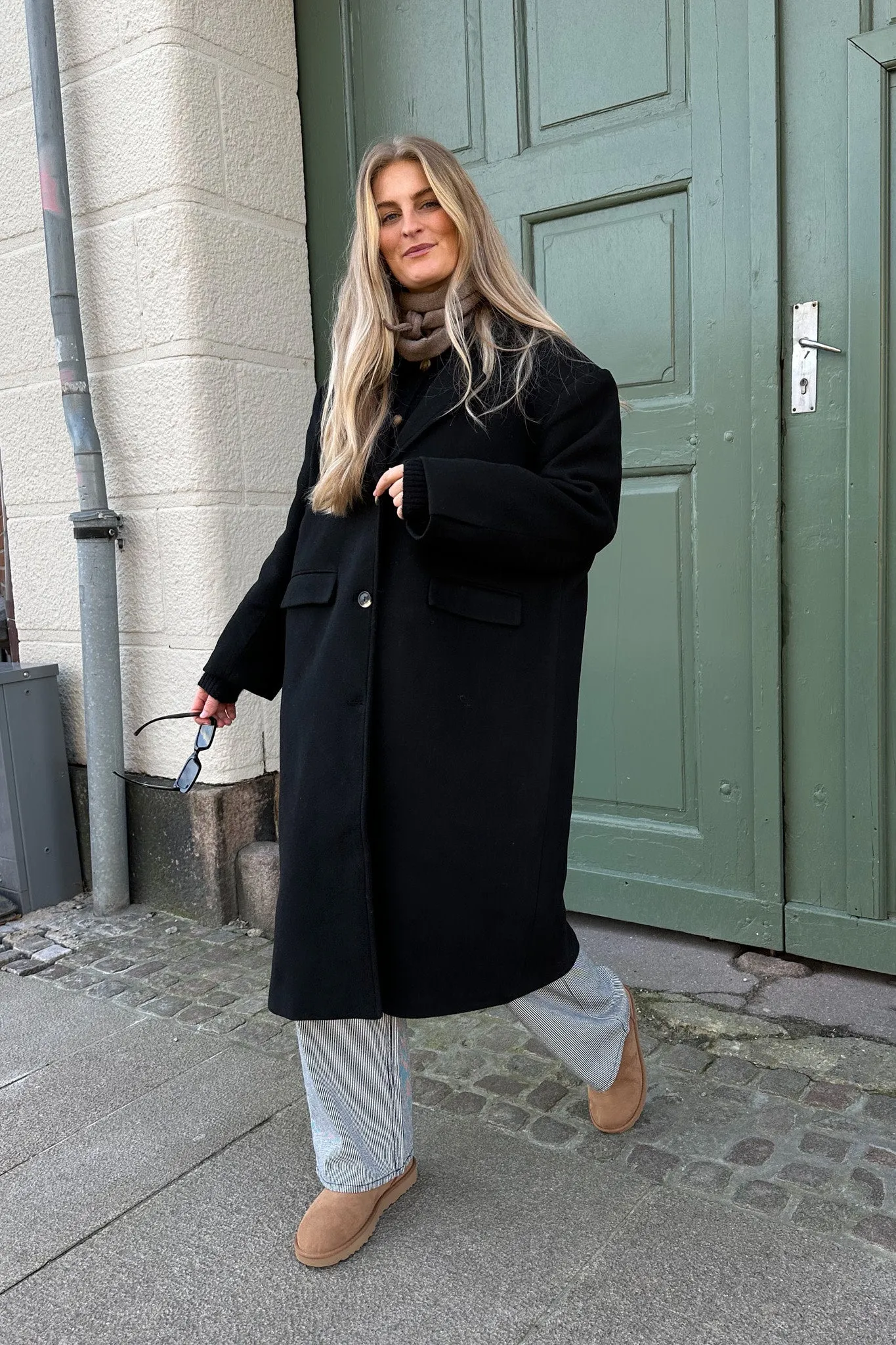 SNNaomi Uldfrakke - Sort