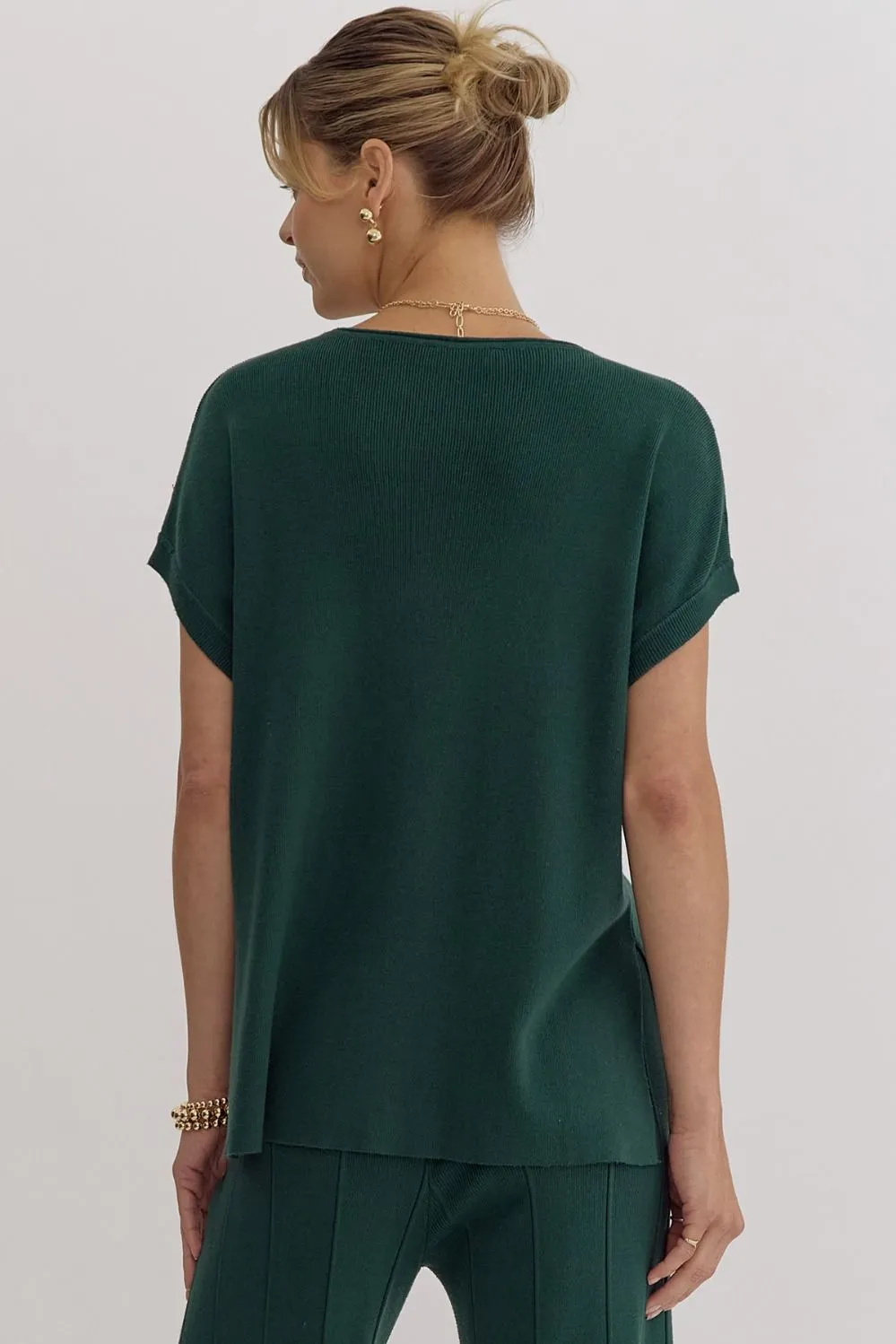 Solid ribbed round neck short sleeve top and pants set.
