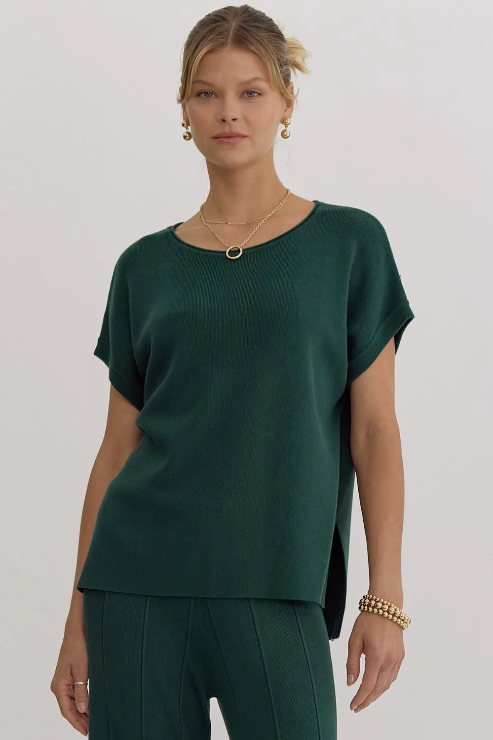 Solid ribbed round neck short sleeve top and pants set.