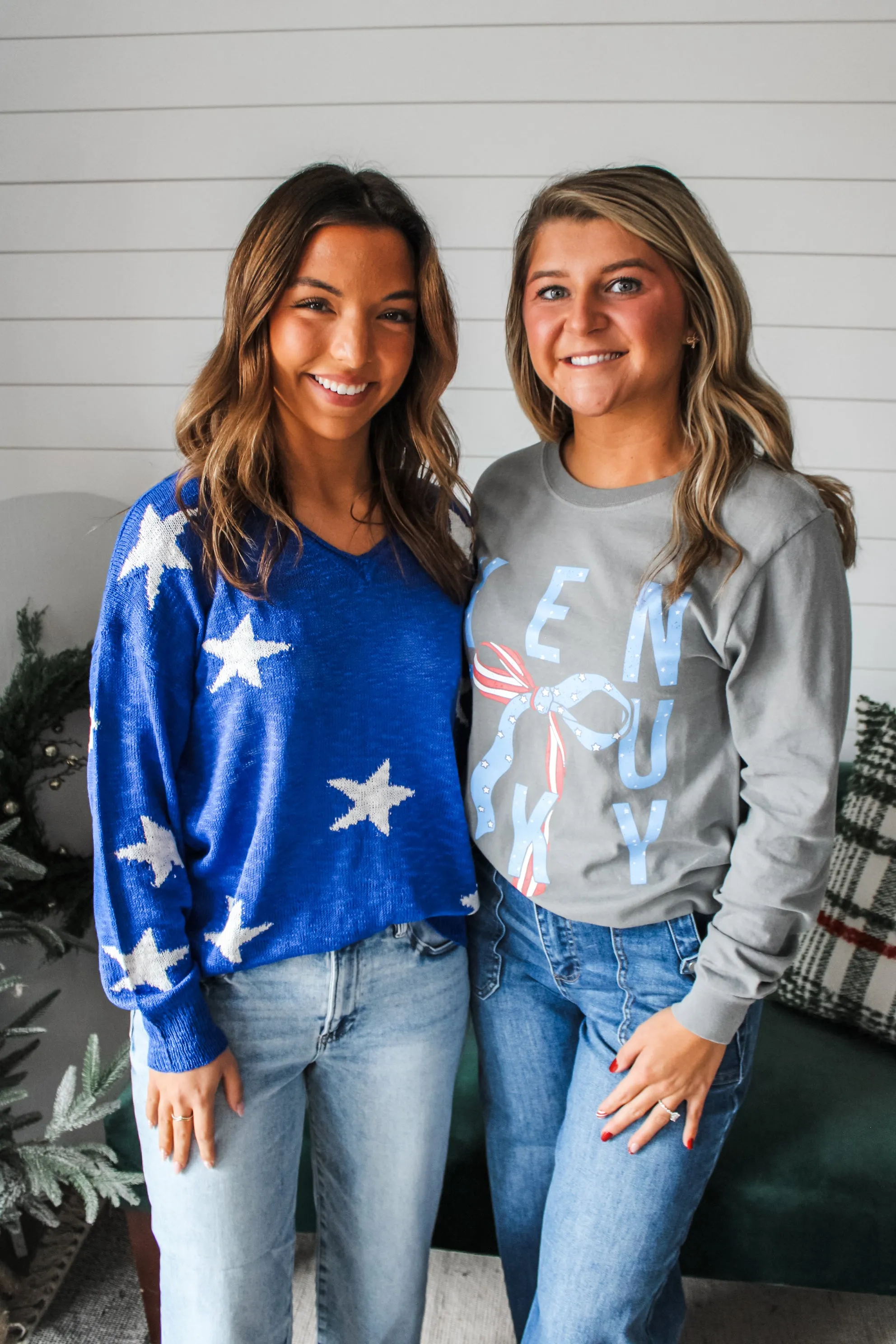 Stars & Bows Kentucky Graphic Tee • Grey