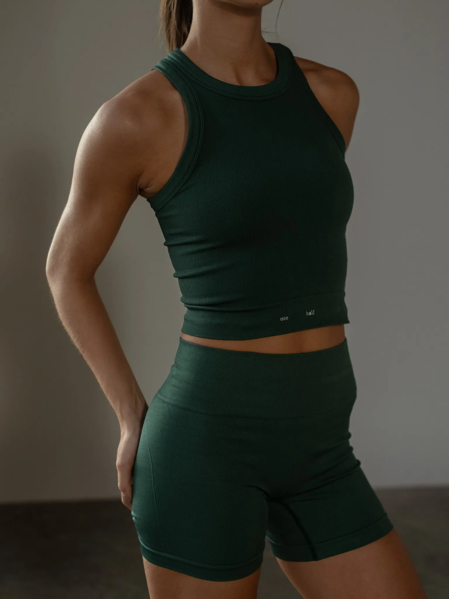 STRIPE SEAMLESS MINI SHORT   - MYSTIC GREEN