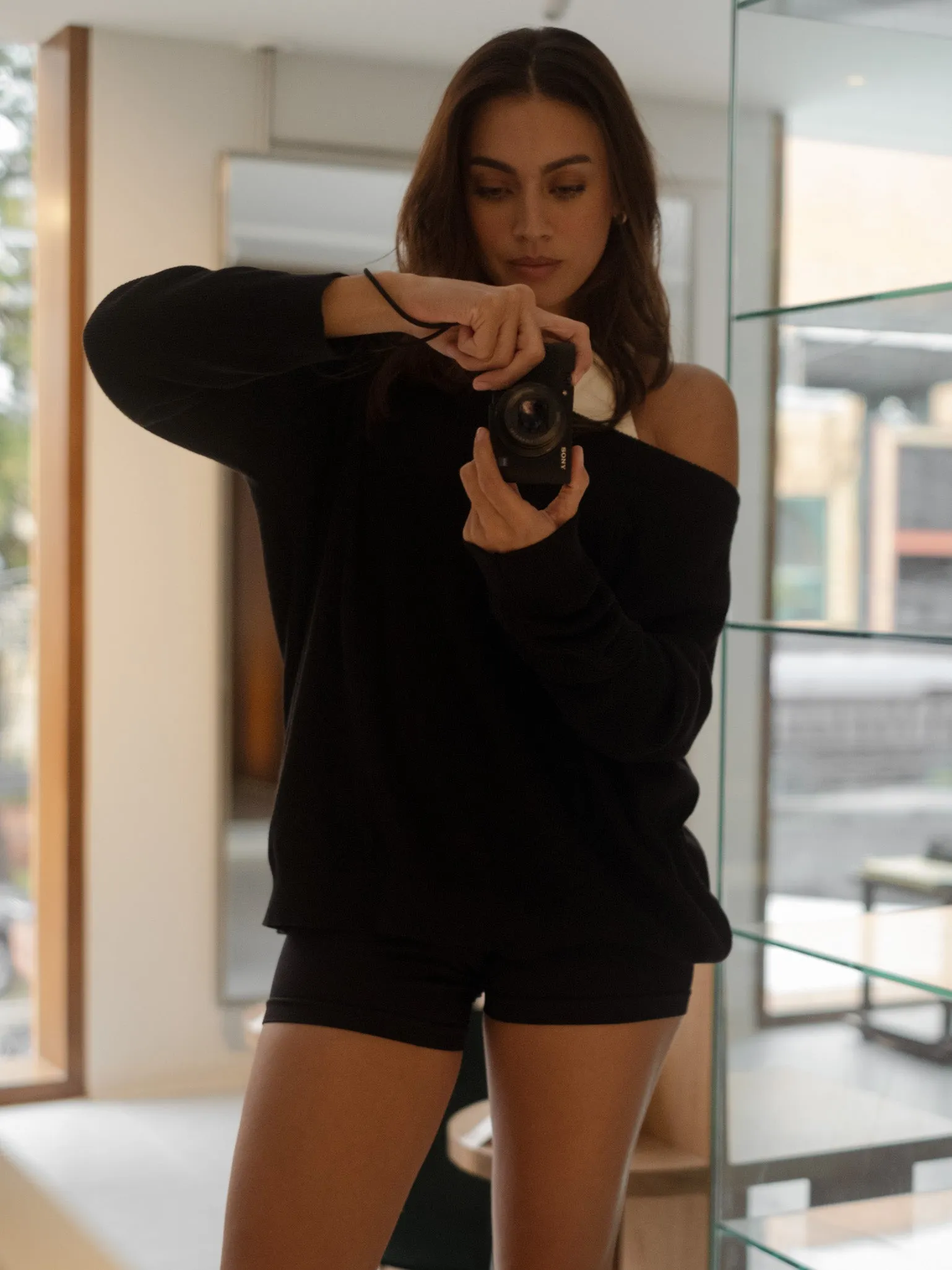 STRIPE SEAMLESS MINI SHORT   - SHADOW