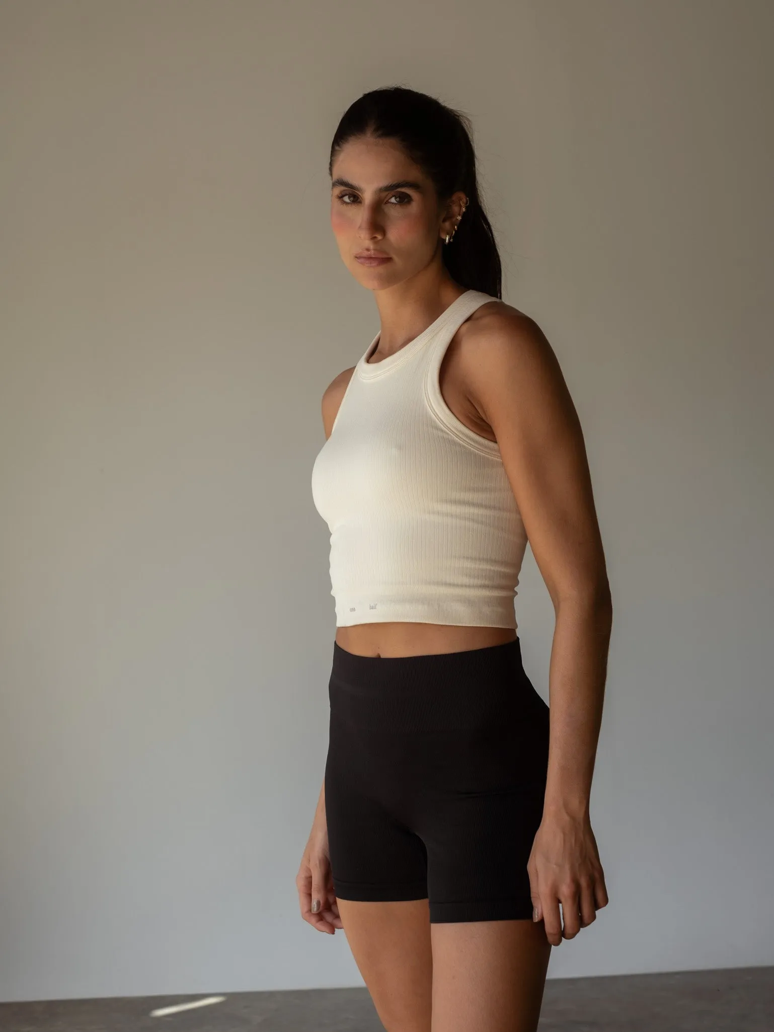 STRIPE SEAMLESS MINI SHORT   - SHADOW
