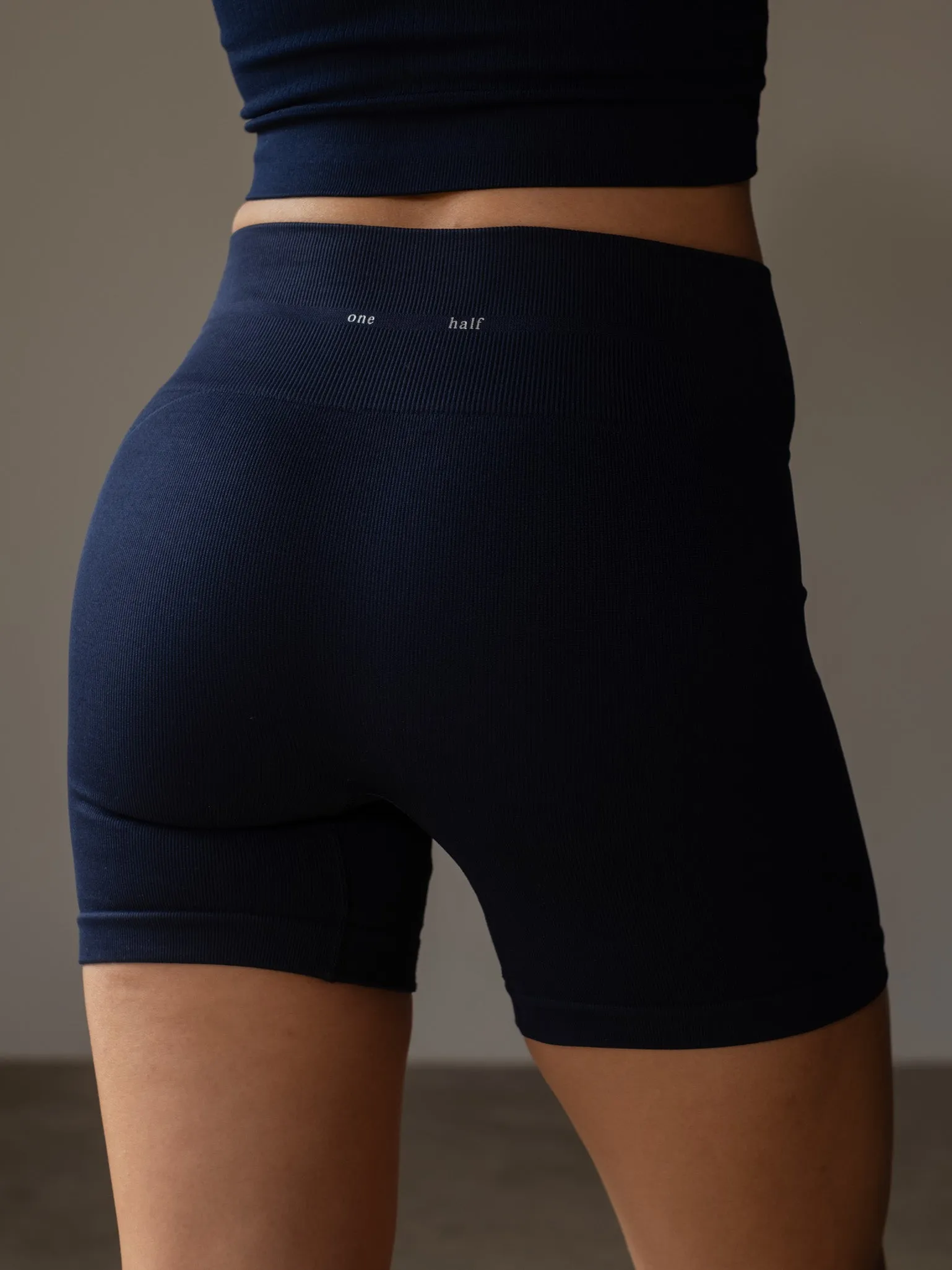 STRIPE SEAMLESS SHORT  - CORE BLUE