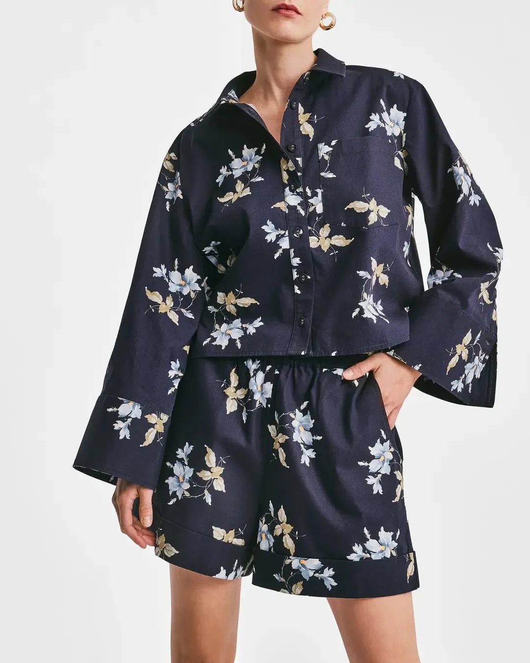 Structured Shorts Blue Bouquet