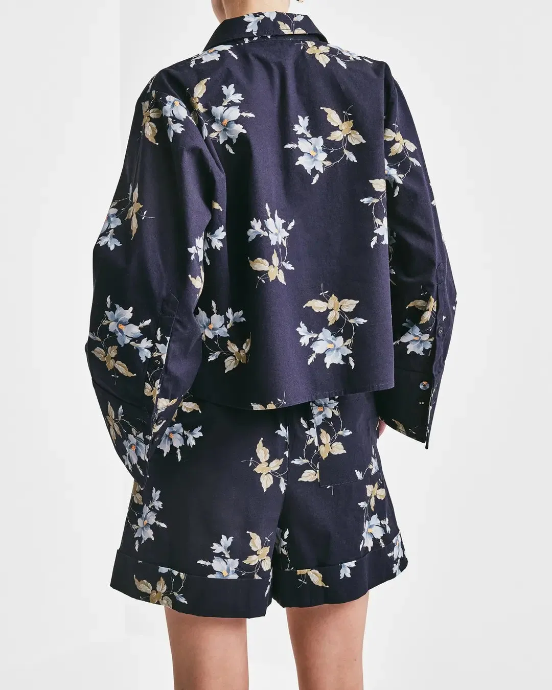 Structured Shorts Blue Bouquet