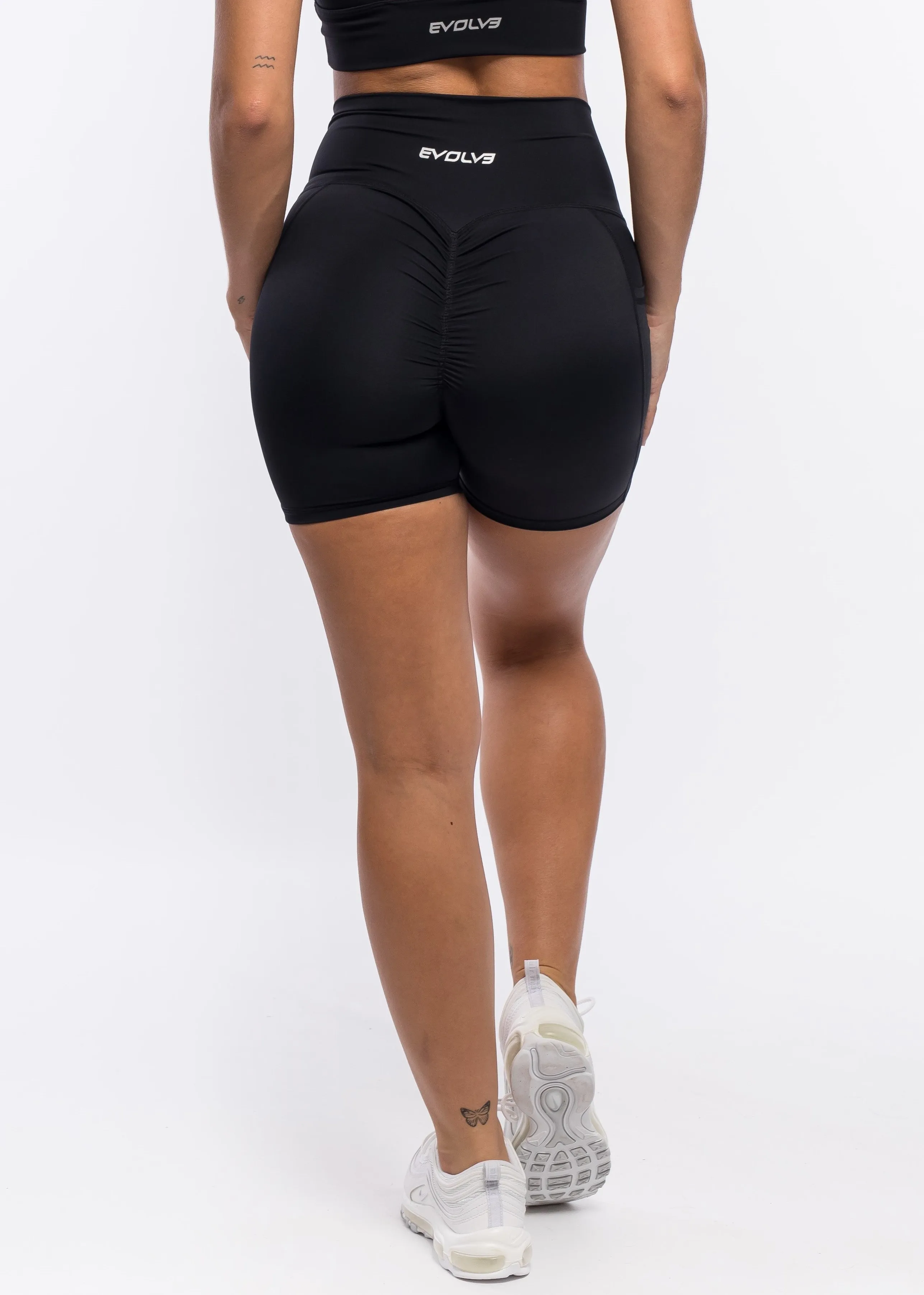 Super Scrunch Shorts - Black