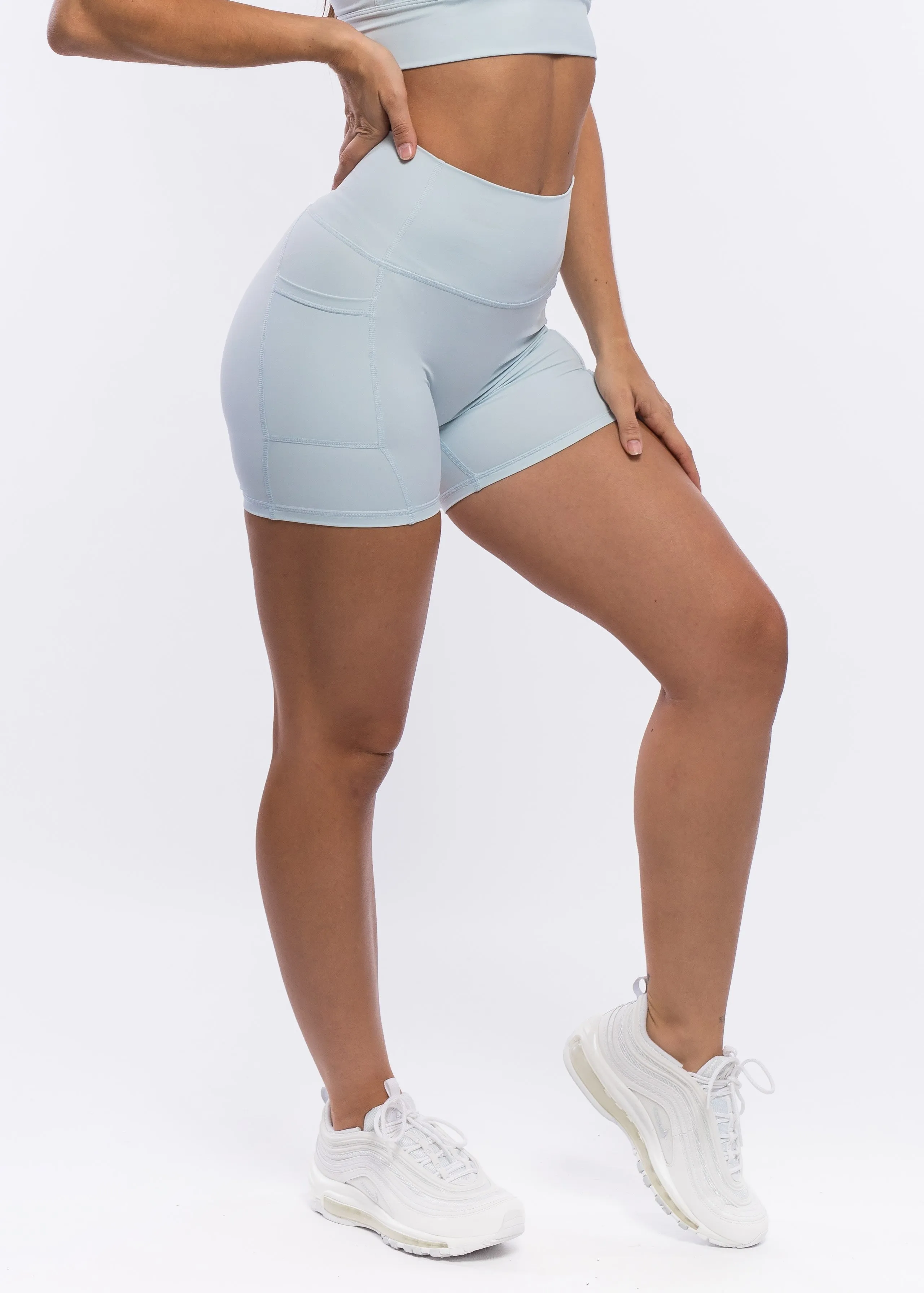 Super Scrunch Shorts - Ice