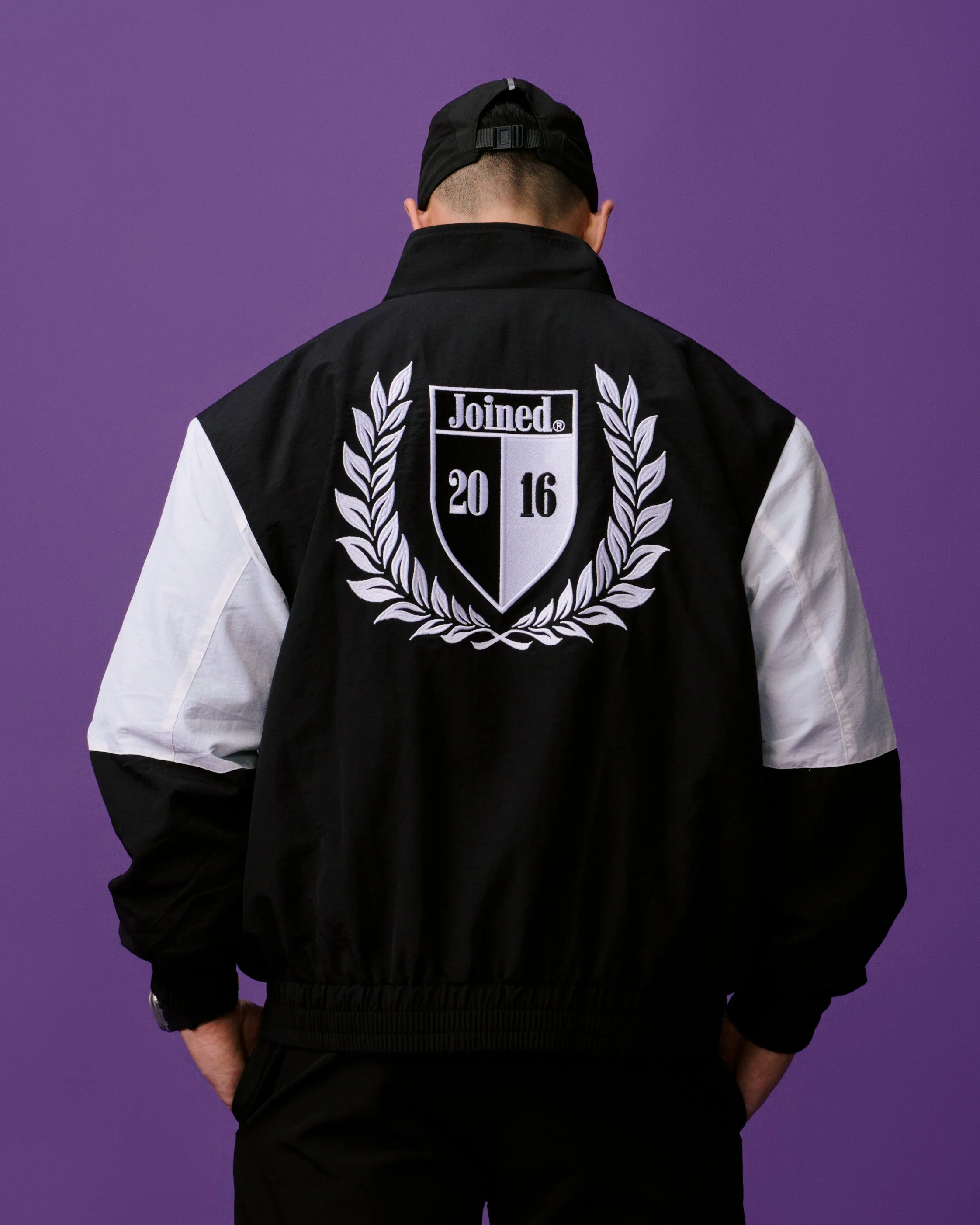 Tech Race-Series Wind Jacket