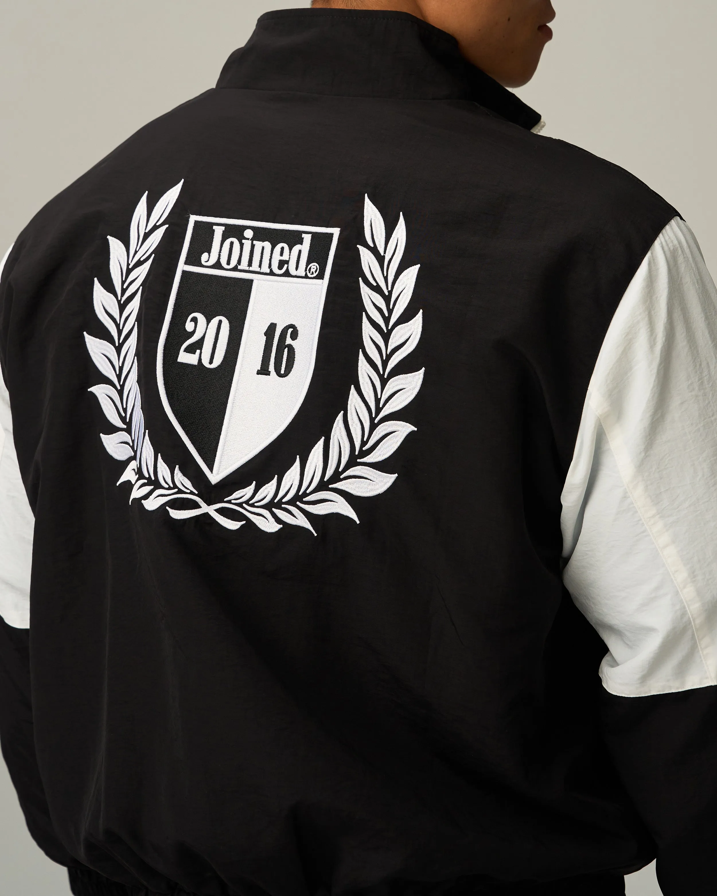 Tech Race-Series Wind Jacket