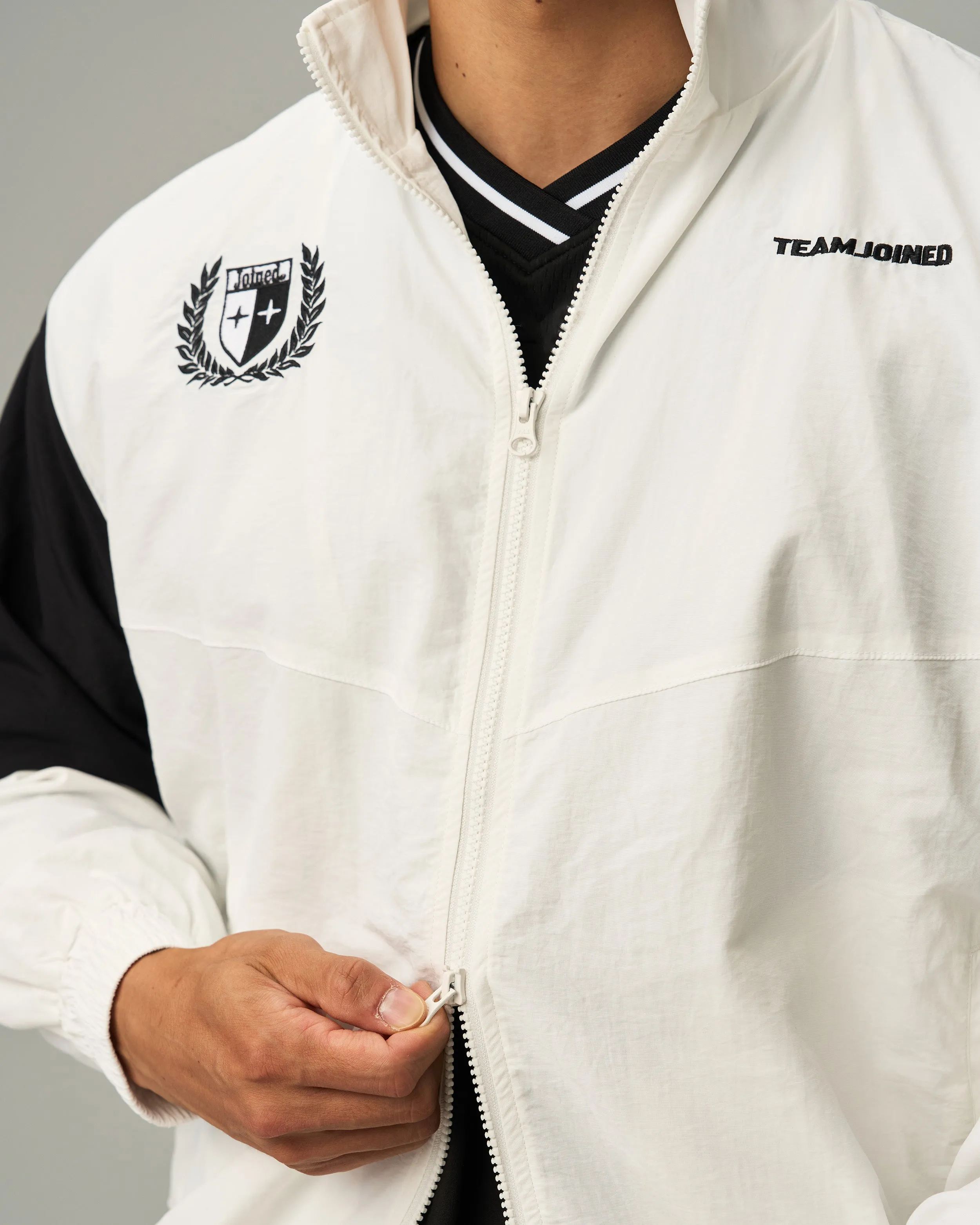 Tech Race-Series Wind Jacket