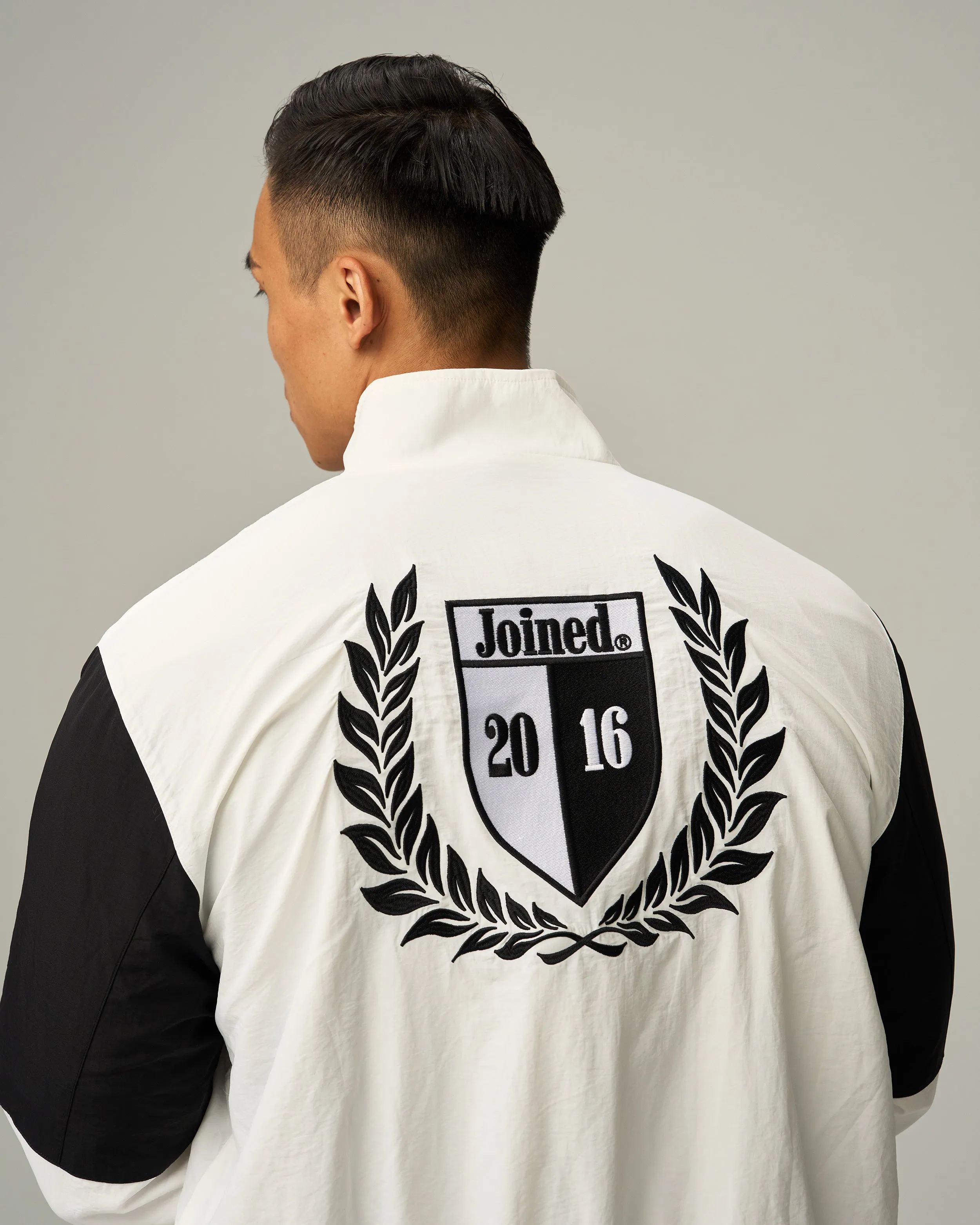Tech Race-Series Wind Jacket