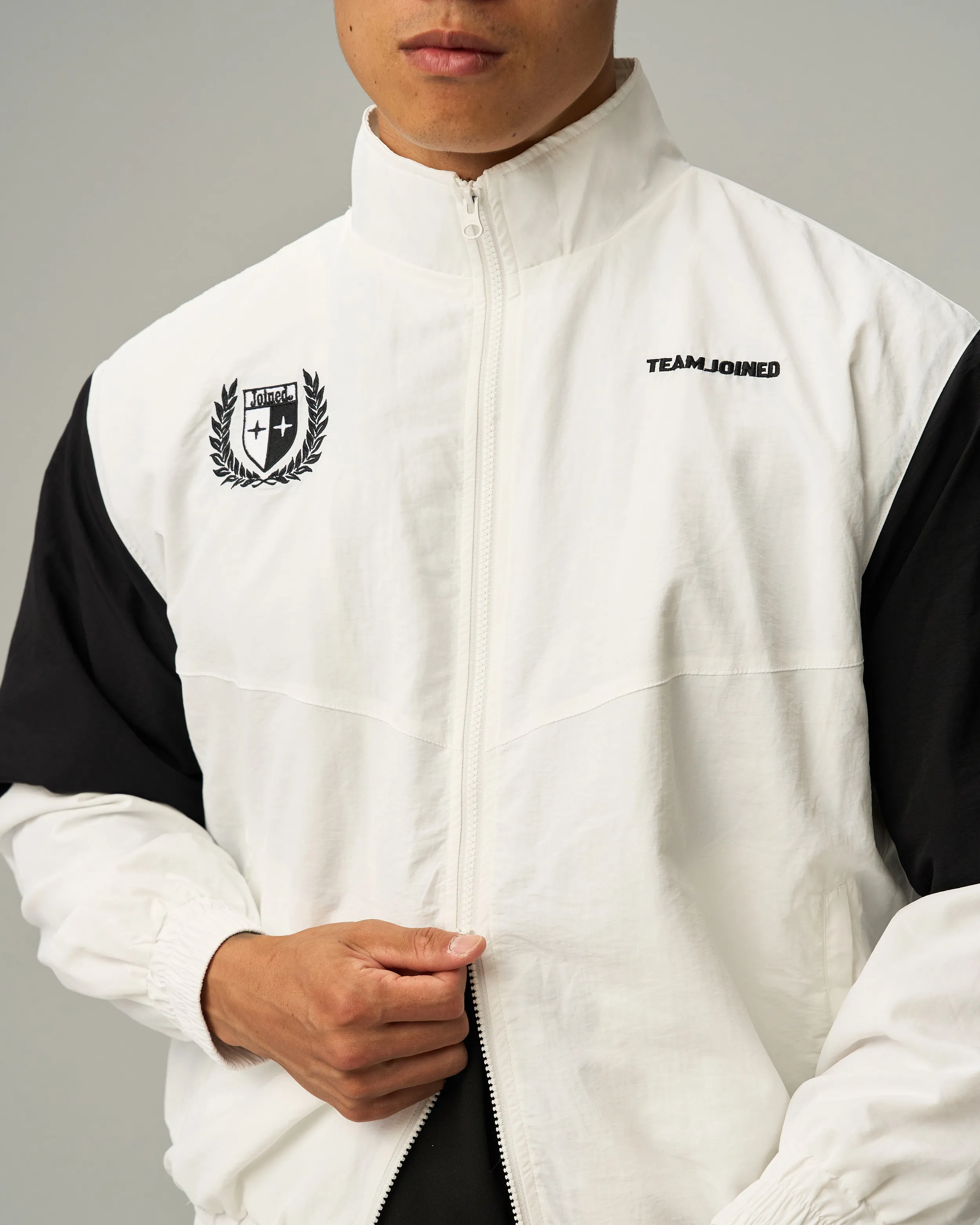 Tech Race-Series Wind Jacket