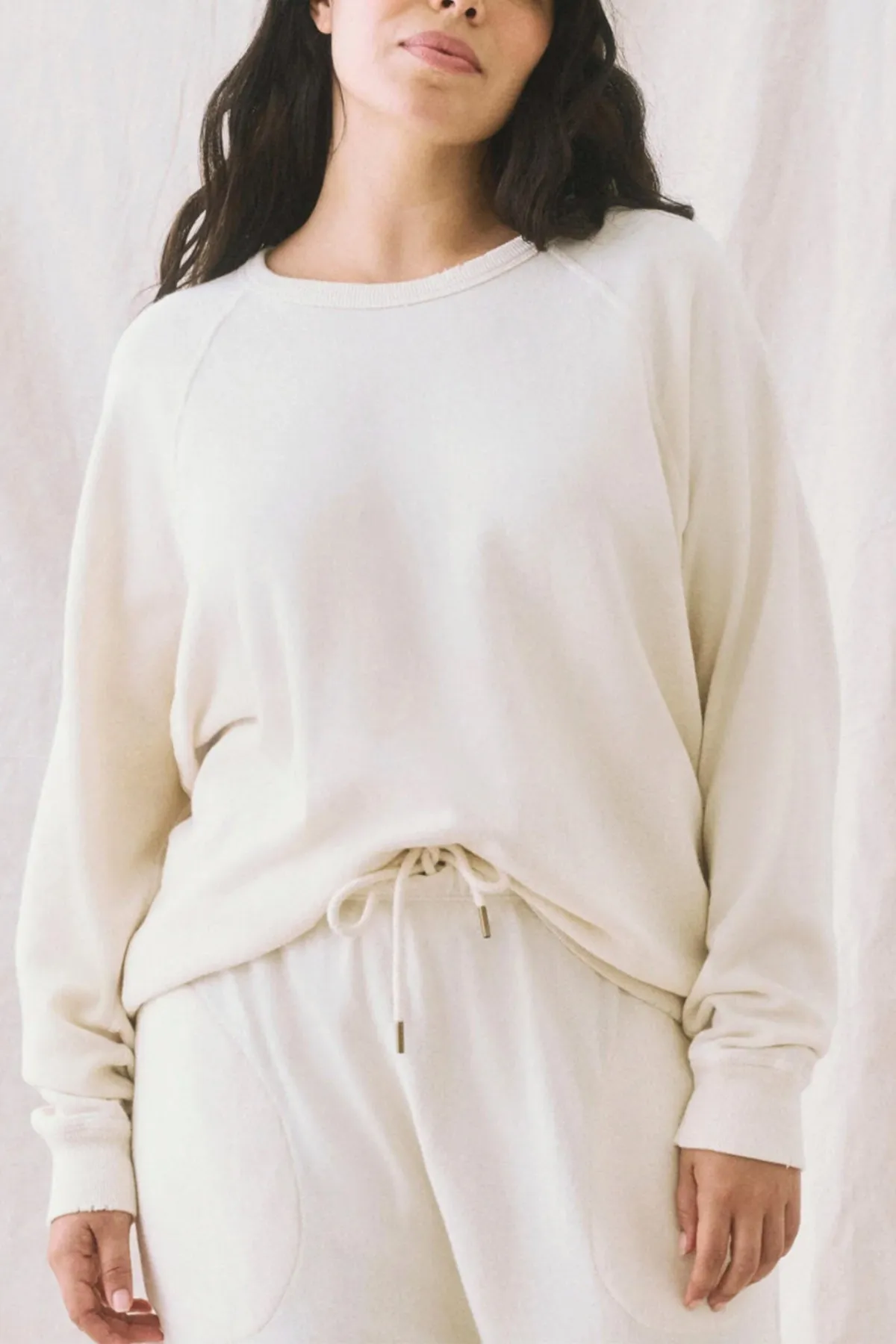 The College Sweatshirt in Washed White