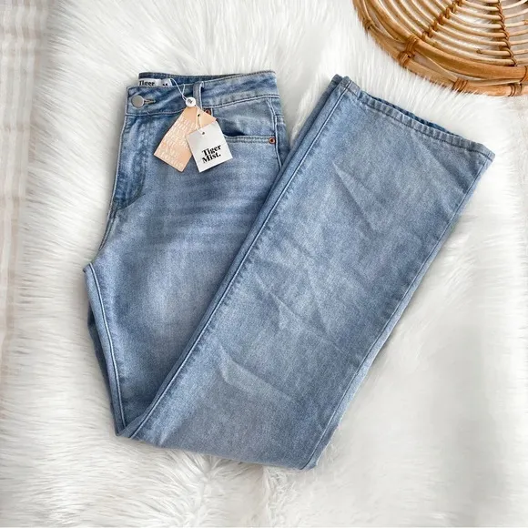 Tiger Mist Tammie Jeans Denim Wide Leg Flare Light Blue Mid-Rise M NEW NWT