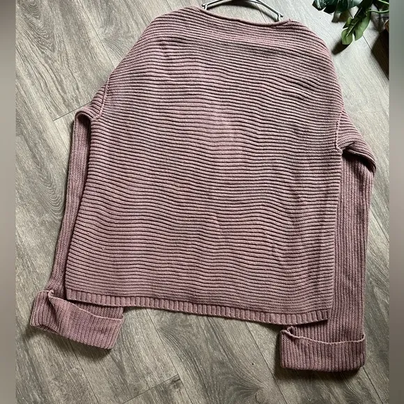 Tobi oversized mauve v-neck sweater size L