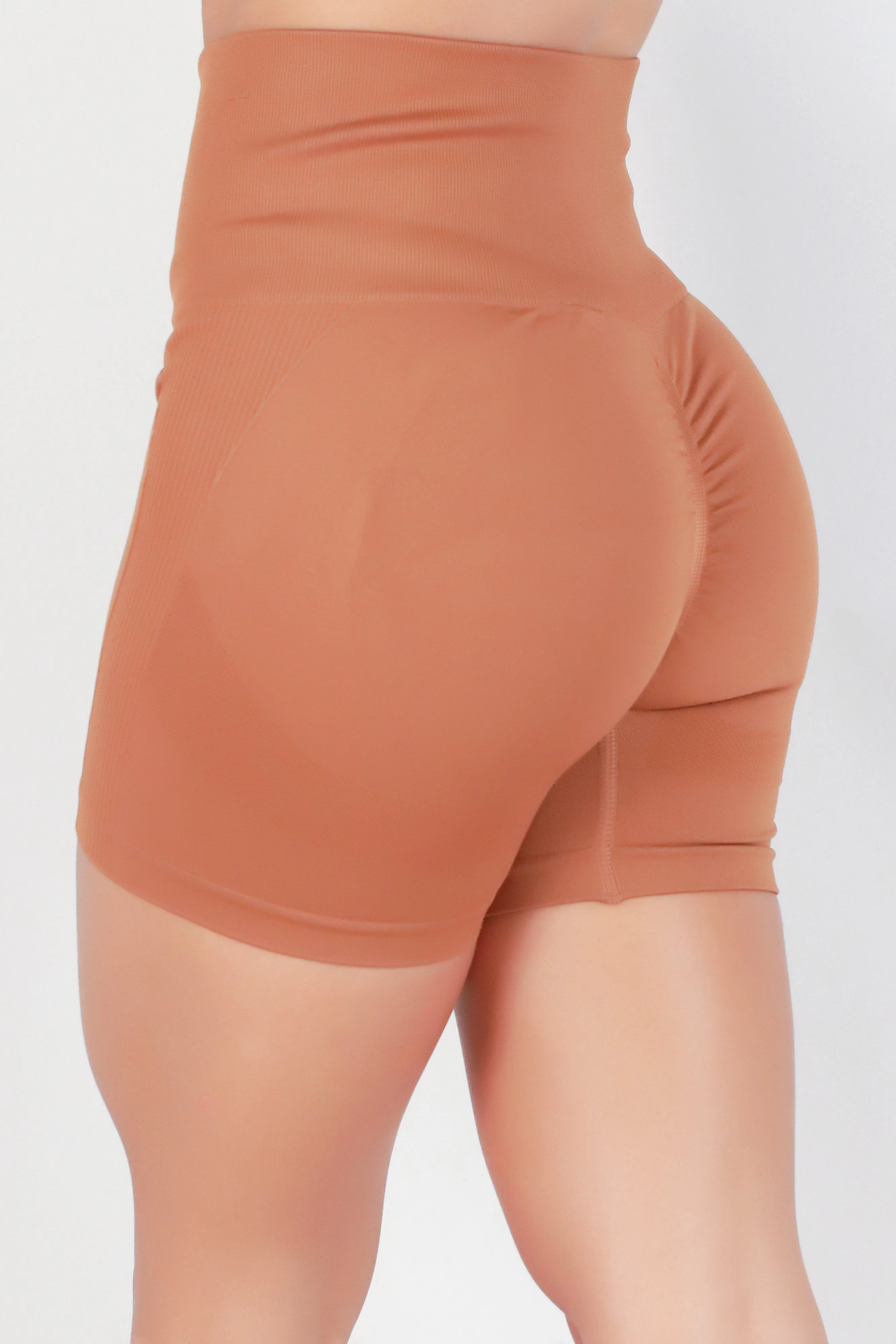 TURNING HEADS SHORTS