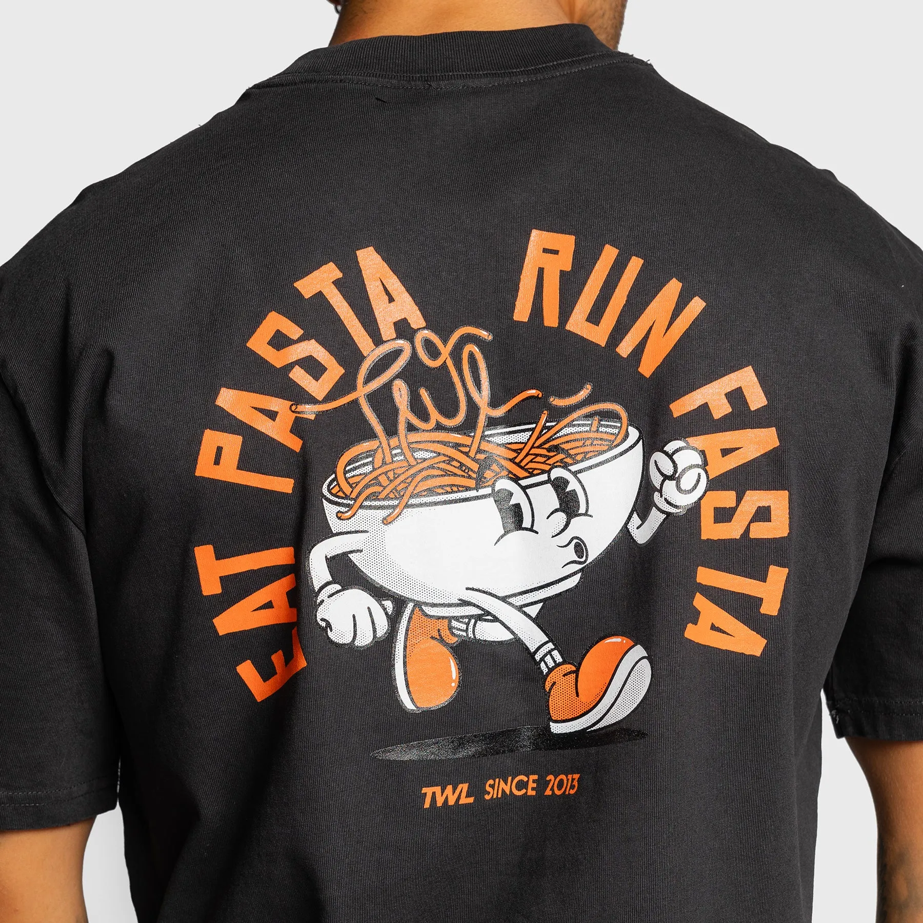 TWL - LIFESTYLE OVERSIZED T-SHIRT - EAT PASTA RUN FASTA - BLACK