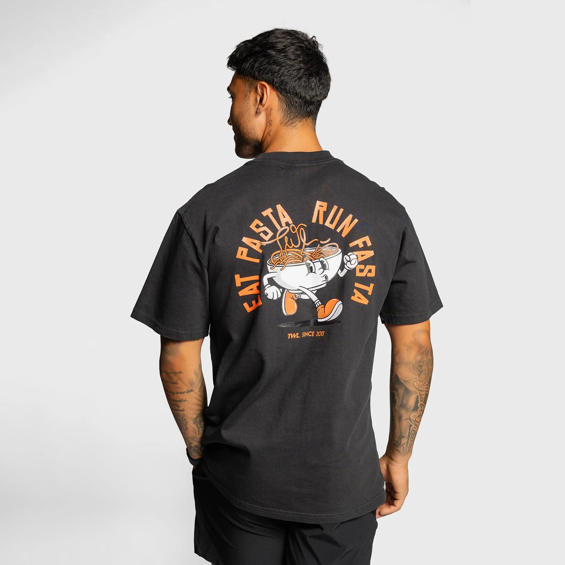 TWL - LIFESTYLE OVERSIZED T-SHIRT - EAT PASTA RUN FASTA - BLACK