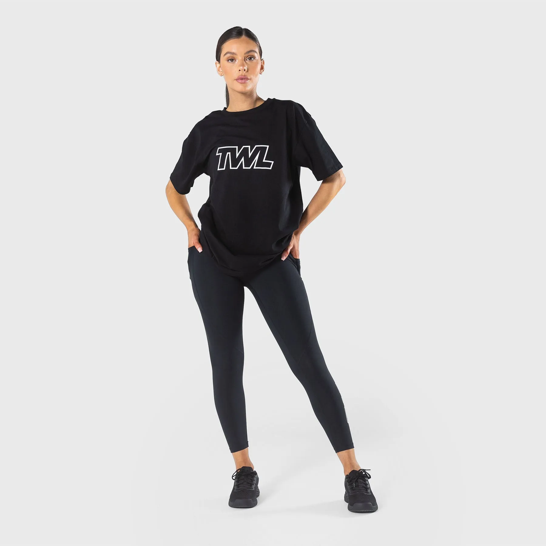 TWL - OVERSIZED T-SHIRT - ATHLETE/BLACK/WHITE