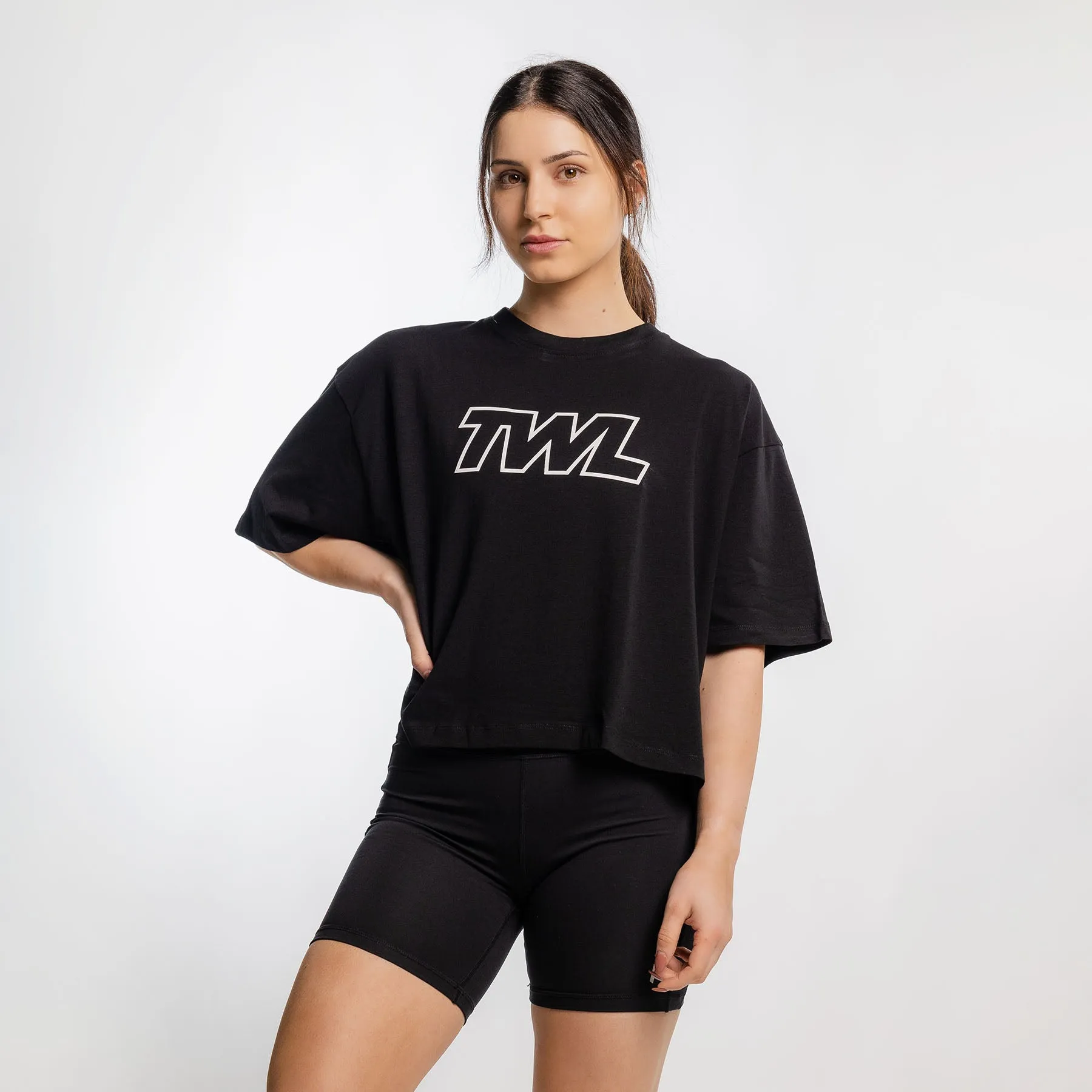 TWL - WOMEN'S OVERSIZED CROPPED T-SHIRT - ATHLETE - BLACK/WHITE