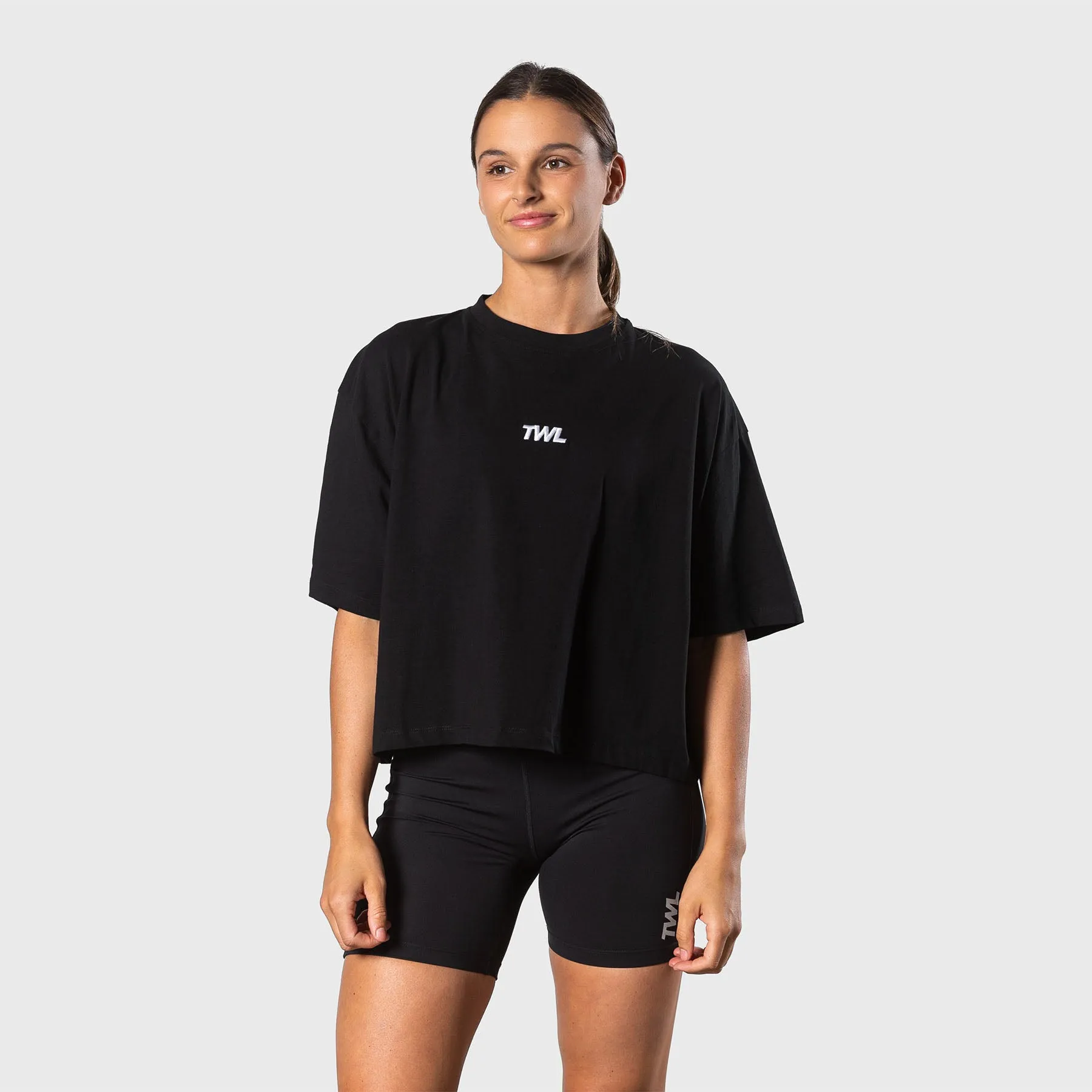 TWL - WOMEN'S OVERSIZED CROPPED T-SHIRT - BLACK/WHITE