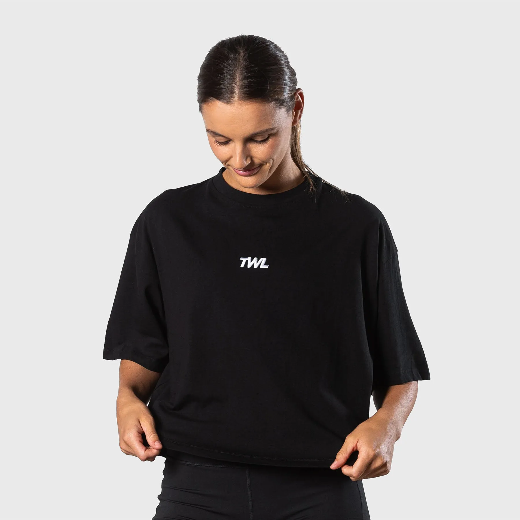 TWL - WOMEN'S OVERSIZED CROPPED T-SHIRT - BLACK/WHITE