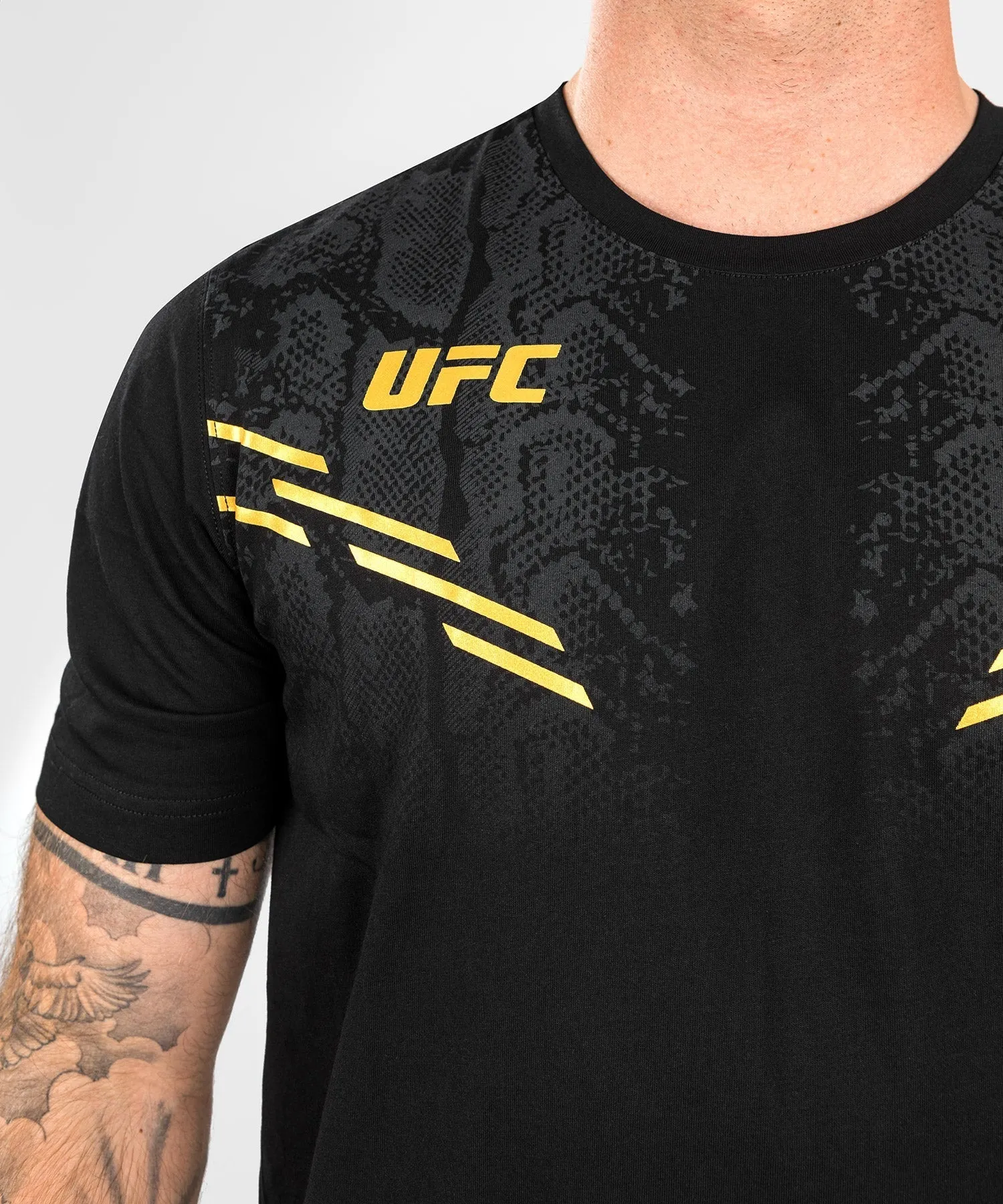 UFC® Adrenaline by Venum® Replica Men’s Short-sleeve T-shirt