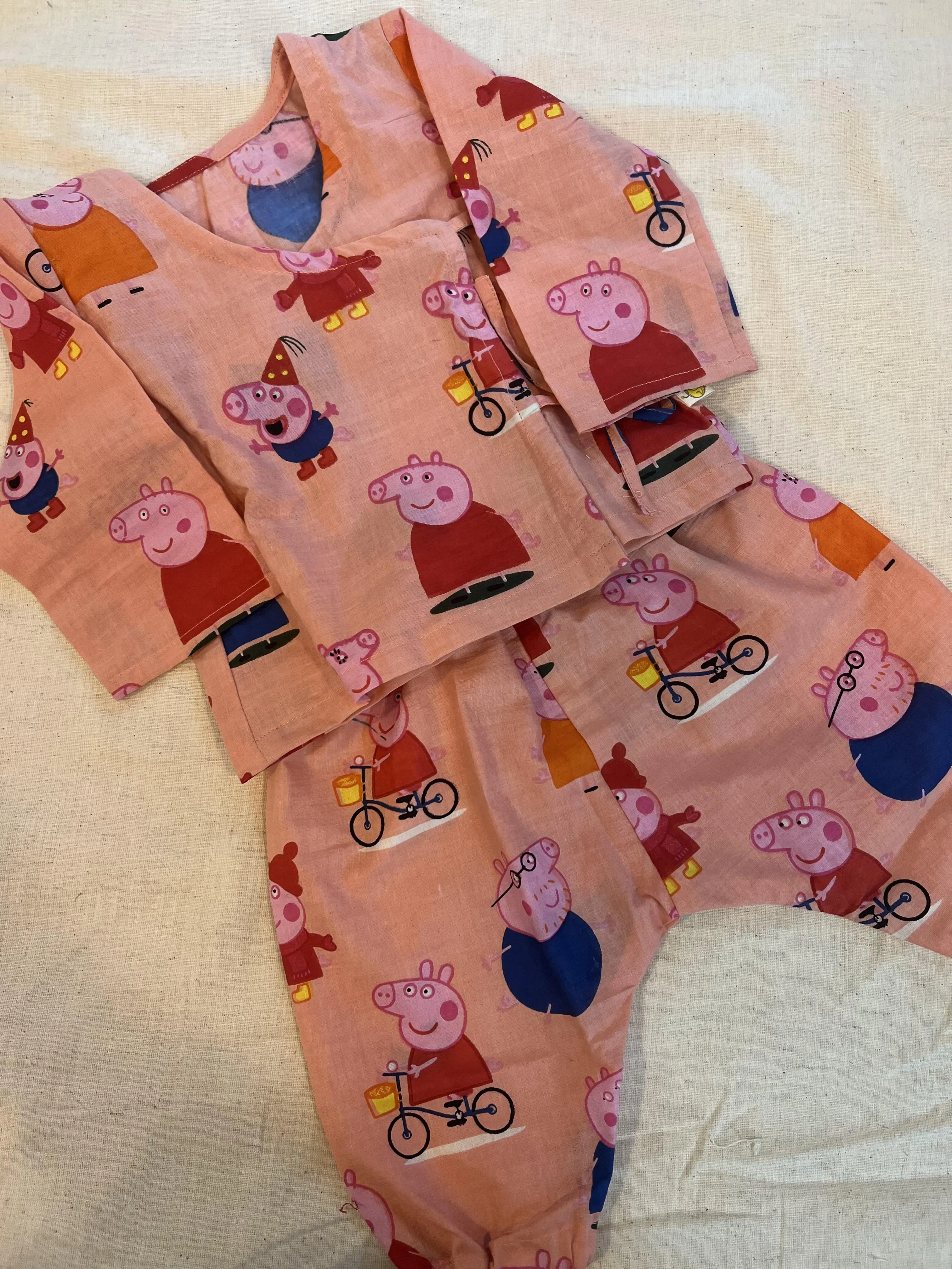 Unisex Newborn Jhabla Set -  Peppa Pig  (0-4 Months)