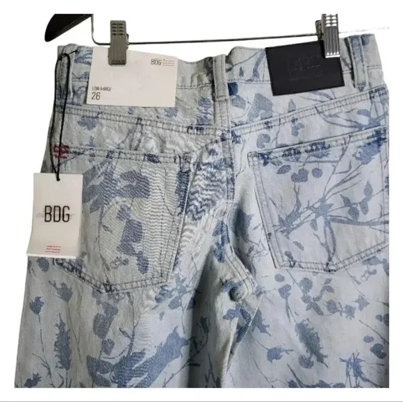 Urban Outfitters BDG Floral pattern wide leg blue jeans sz 26 NWT