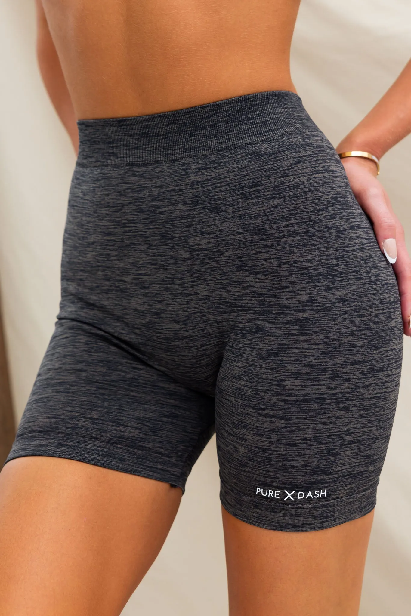 V Back Scrunch Shorts - Dark Grey Marle