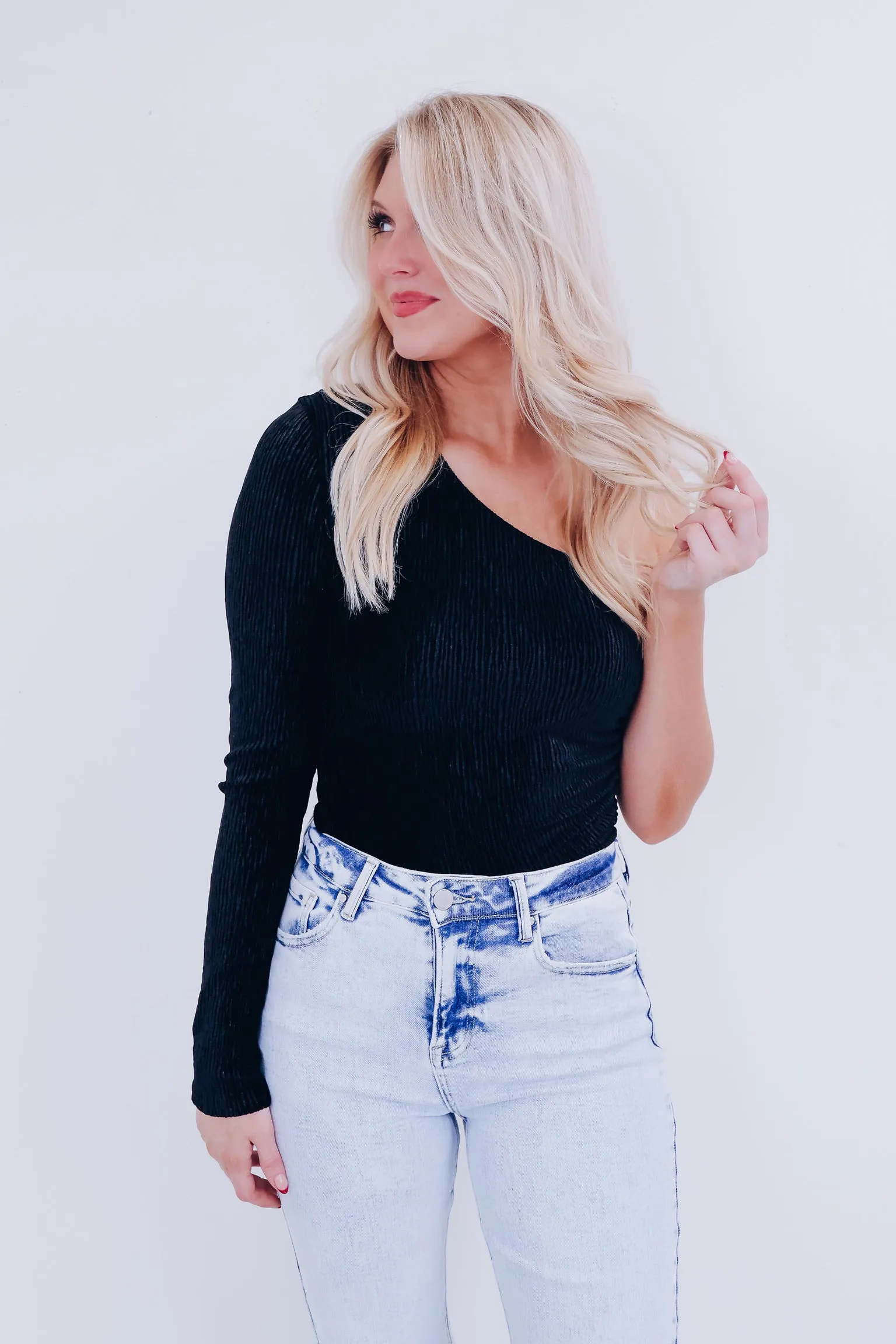 Valiant Velvety One Shoulder Top - Black
