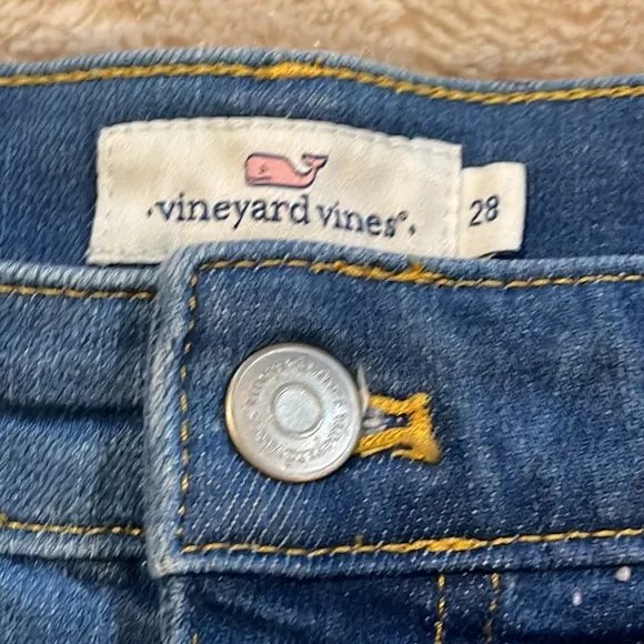 VINEYARD VINES High Rise Vintage Denim Shorts Light Wash Sz 28 Raw hems 5 pocket