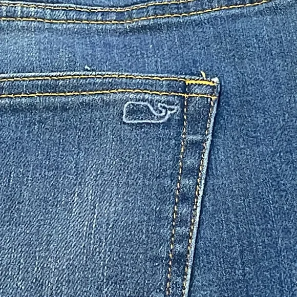 VINEYARD VINES High Rise Vintage Denim Shorts Light Wash Sz 28 Raw hems 5 pocket
