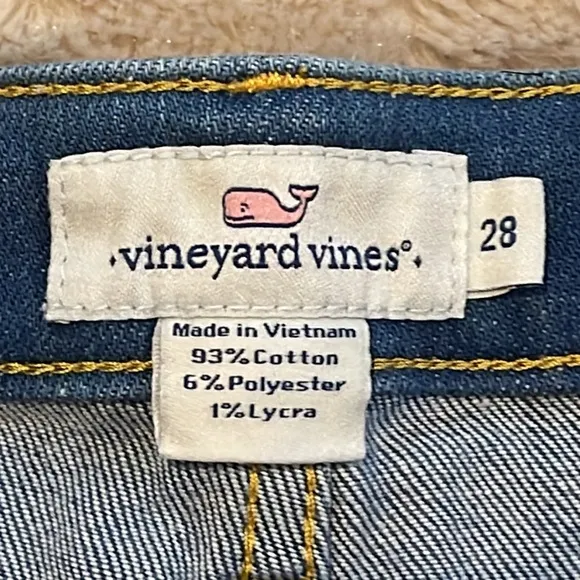 VINEYARD VINES High Rise Vintage Denim Shorts Light Wash Sz 28 Raw hems 5 pocket