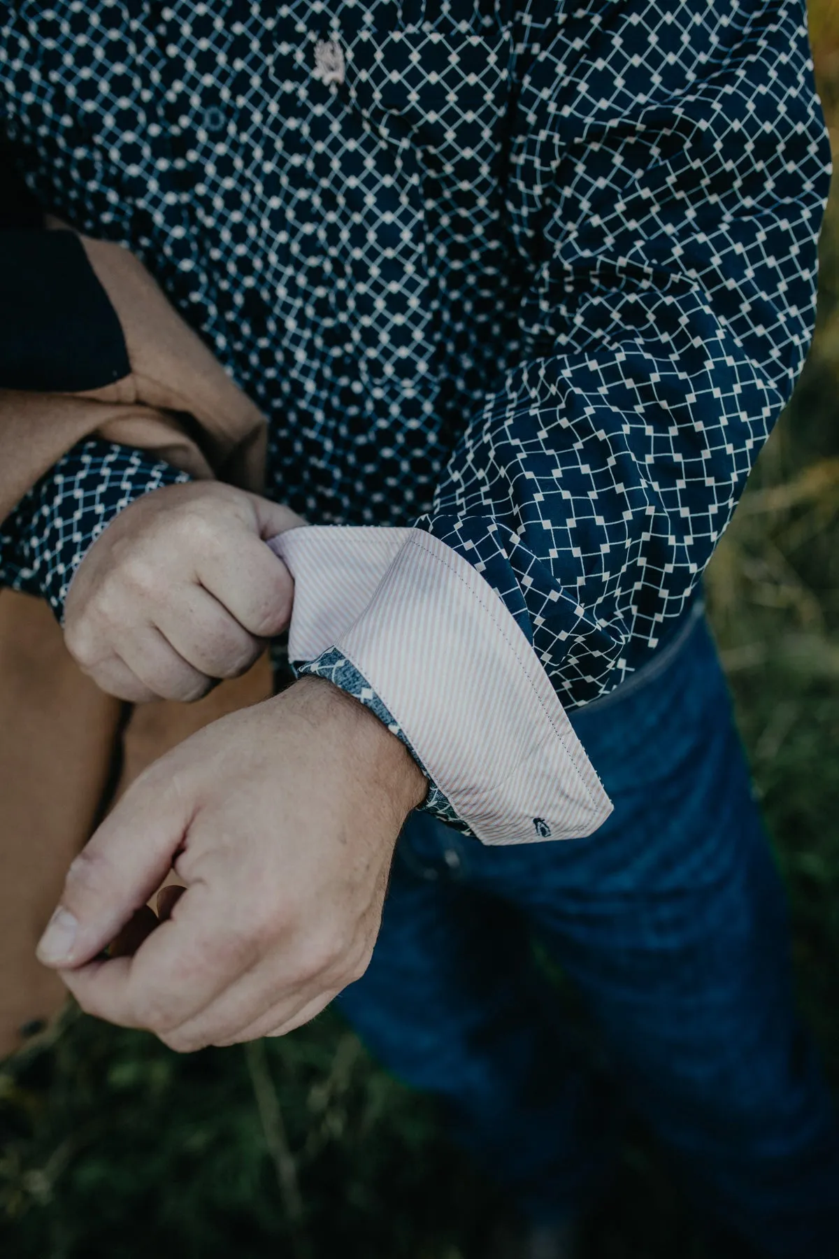 'Wade' CINCH Men's Navy/Salmon Button Down (S Only)