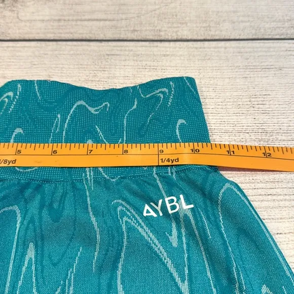 🔥Women’s AYBL Velocity Seamless Bike Shorts size S turquoise🔥