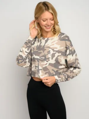 WOMEN'S CAMO PRINT CROP OVERSIZED TOP