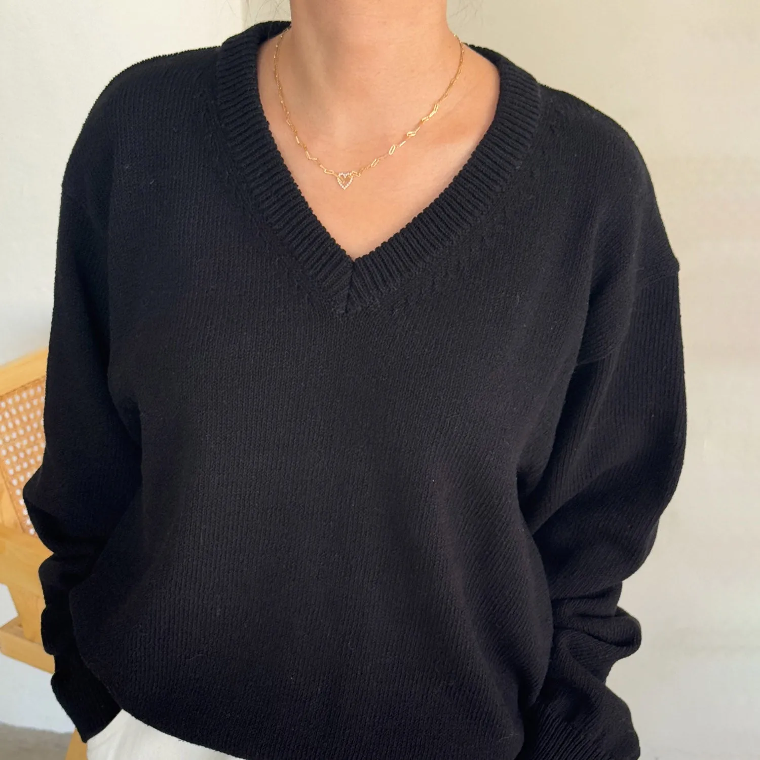 Women's Cotton Gabby V Neck Sweater - Black