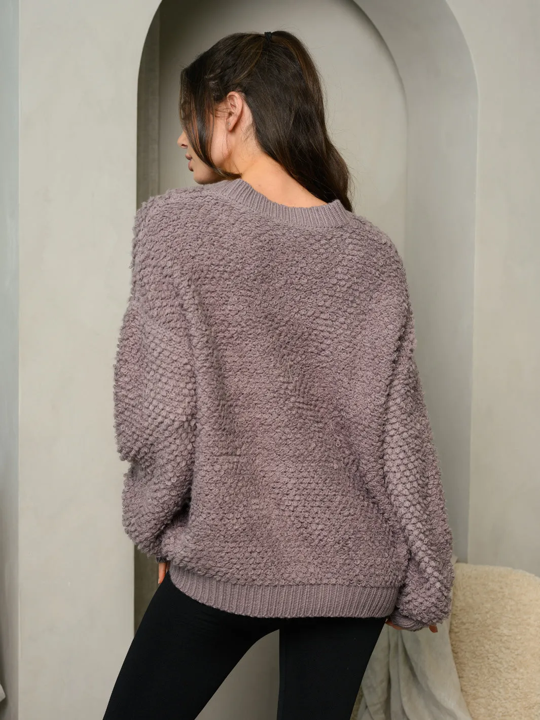 WOMEN'S LONG SLEEVE V-NECK SWEATER