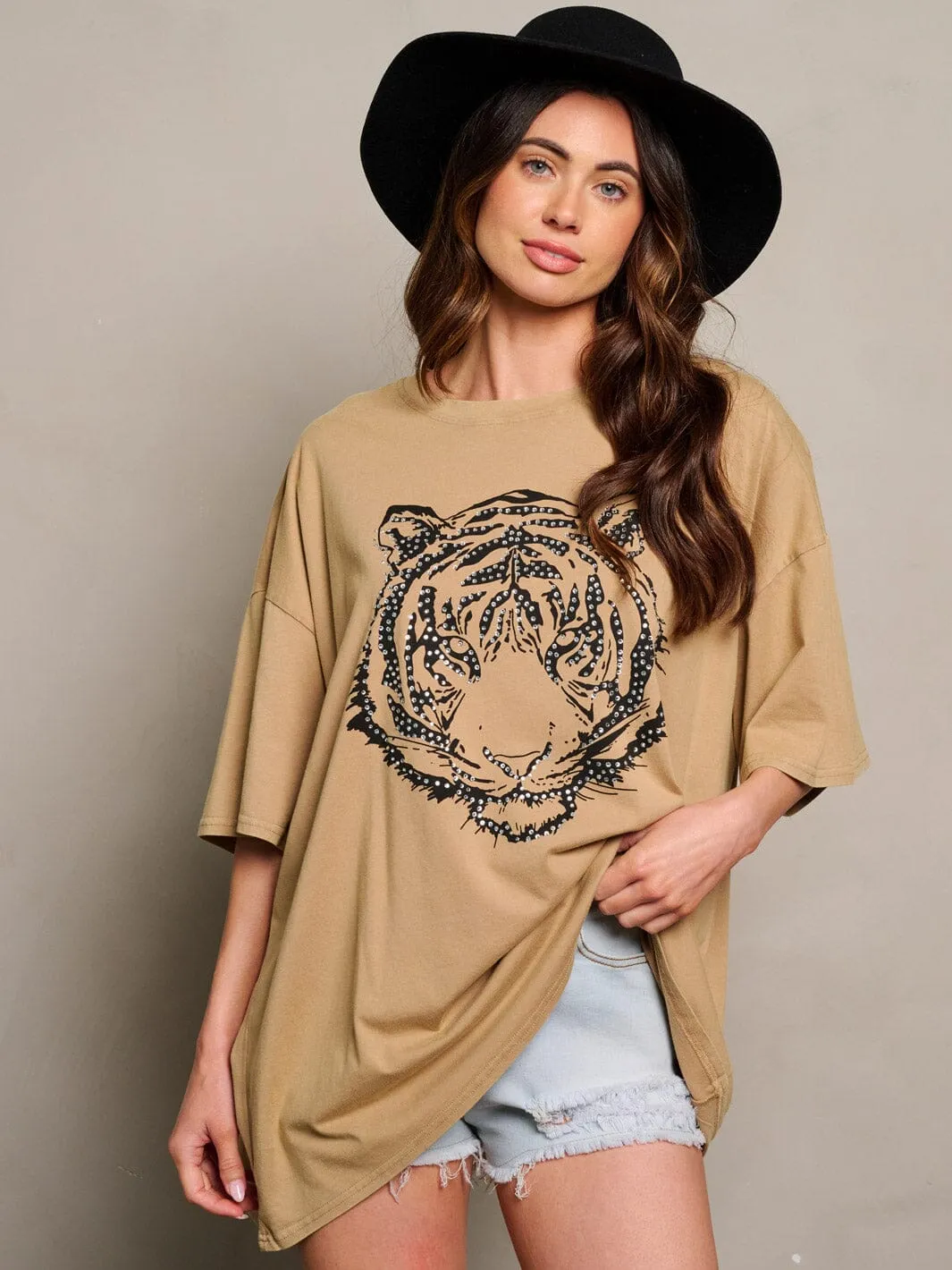 WOMEN'S SHORT SLEEVE STUDS GRAPHIC DETAILED OVERSIZED TOP