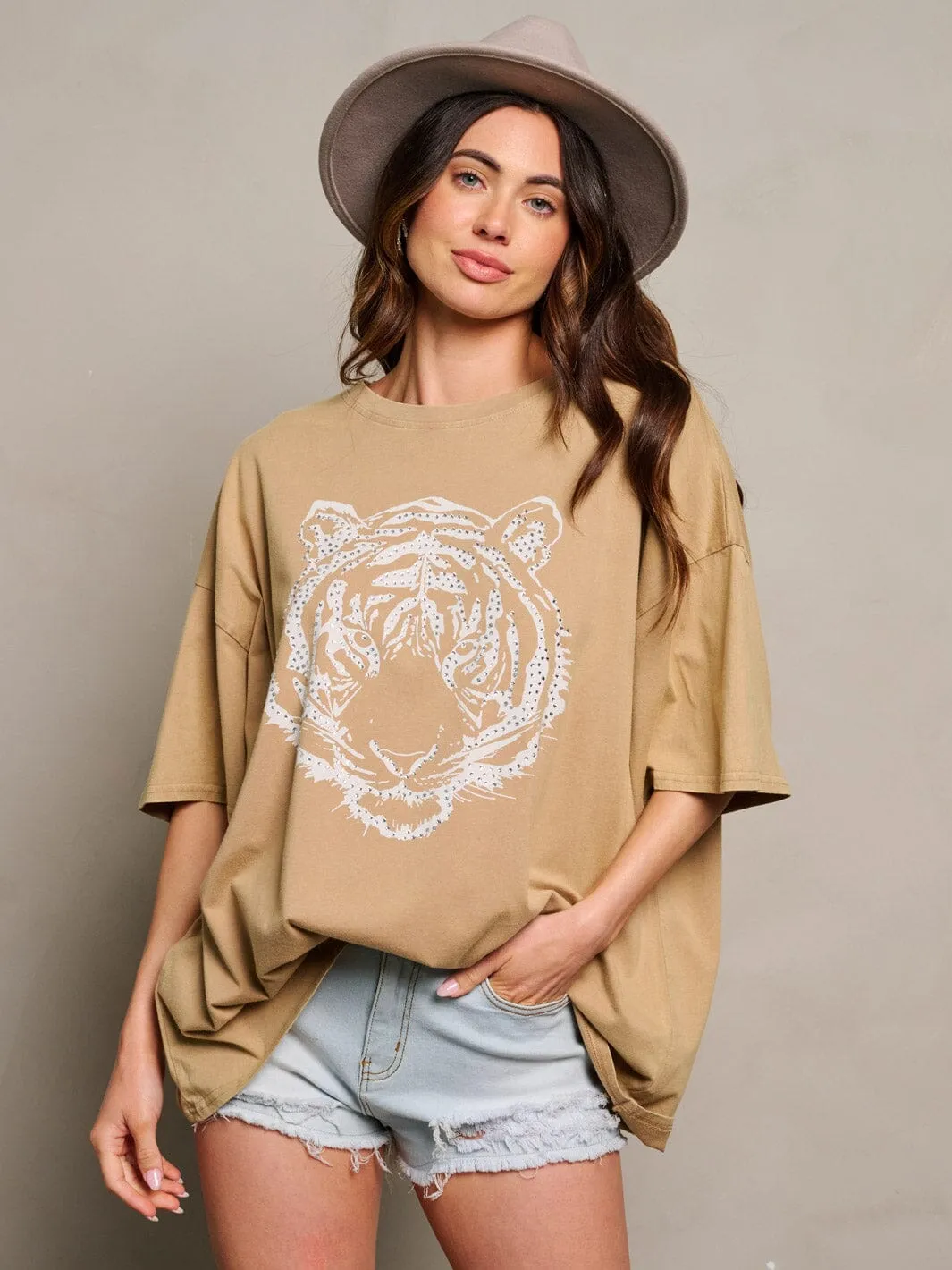 WOMEN'S SHORT SLEEVE STUDS GRAPHIC DETAILED OVERSIZED TOP