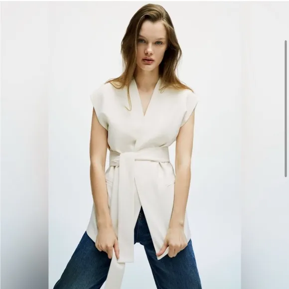 ZARA Oversized Belted Vest Jacket - Size XS/S - Cream - NWT!
